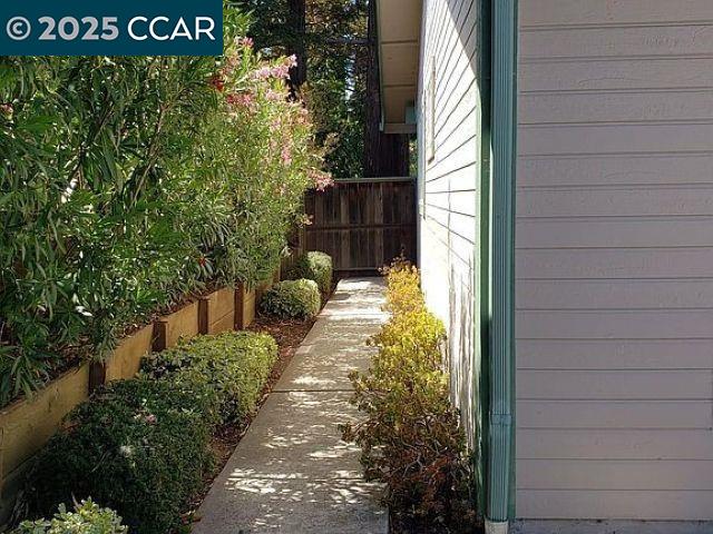 4214 Treat Blvd # 5, Concord, California 94521, 2 Bedrooms Bedrooms, 6 Rooms Rooms,2 BathroomsBathrooms,Residential Lease,For Rent,4214 Treat Blvd # 5,41100765