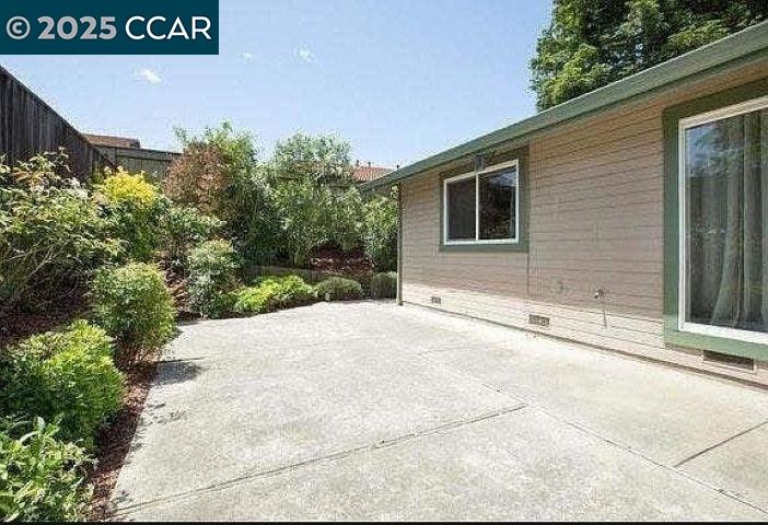4214 Treat Blvd # 5, Concord, California 94521, 2 Bedrooms Bedrooms, 6 Rooms Rooms,2 BathroomsBathrooms,Residential Lease,For Rent,4214 Treat Blvd # 5,41100765