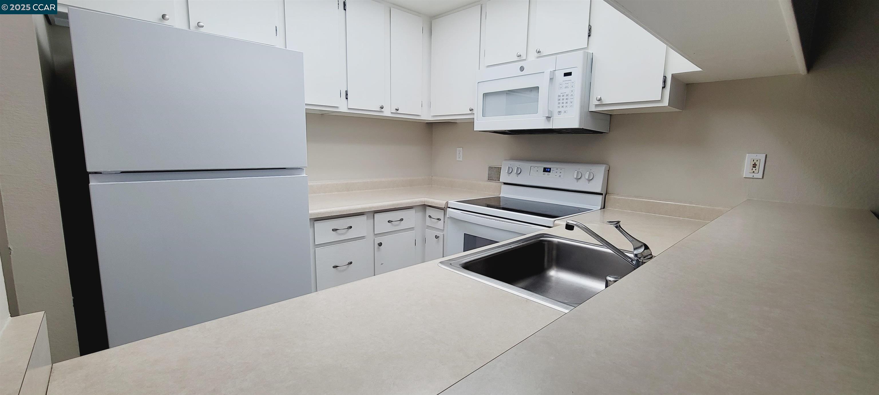 4214 Treat Blvd # 5, Concord, California 94521, 2 Bedrooms Bedrooms, 6 Rooms Rooms,2 BathroomsBathrooms,Residential Lease,For Rent,4214 Treat Blvd # 5,41100765
