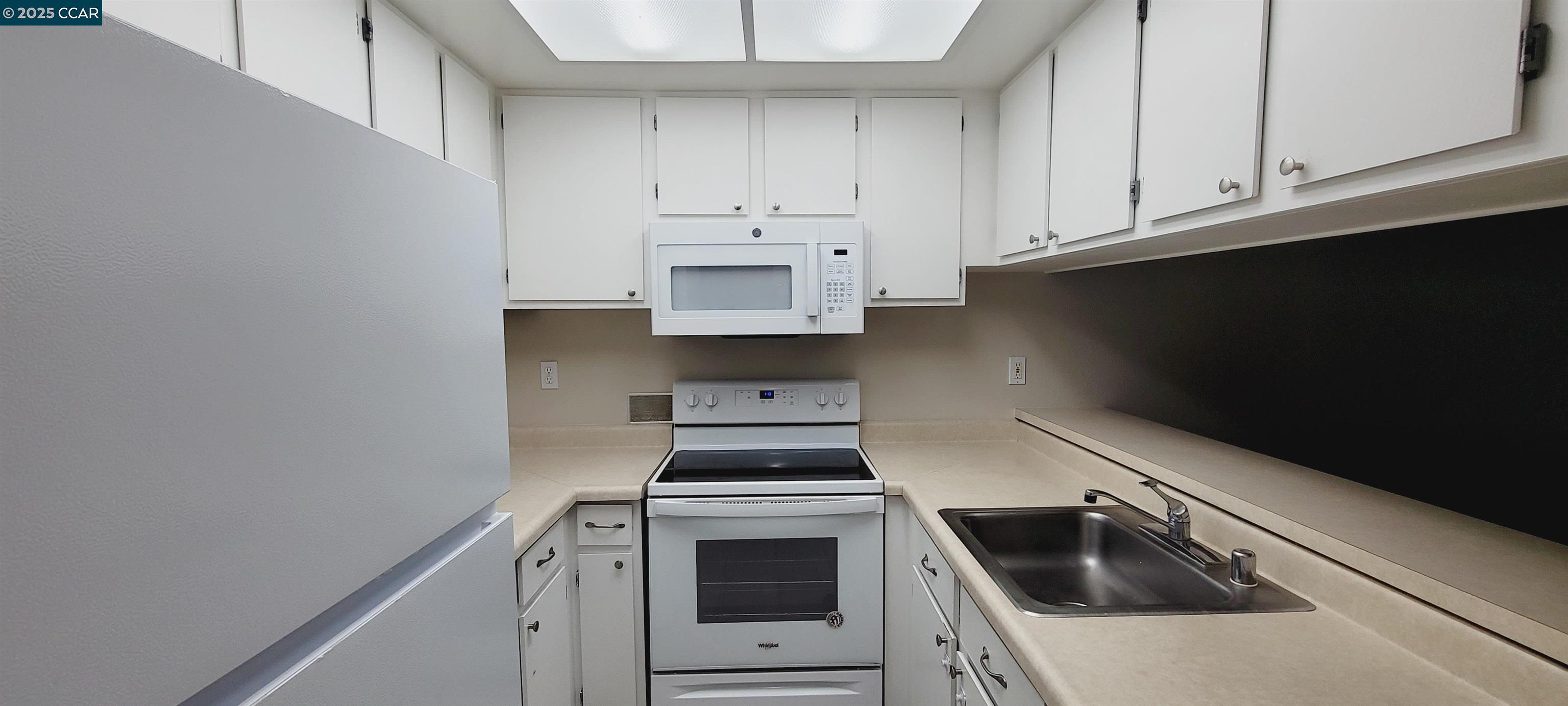 4214 Treat Blvd # 5, Concord, California 94521, 2 Bedrooms Bedrooms, 6 Rooms Rooms,2 BathroomsBathrooms,Residential Lease,For Rent,4214 Treat Blvd # 5,41100765