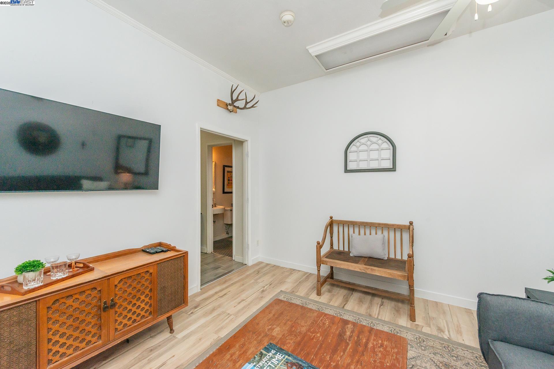 Detail Gallery Image 20 of 50 For 493 Main St., Weaverville,  CA 96093 - 1 Beds | 2/1 Baths