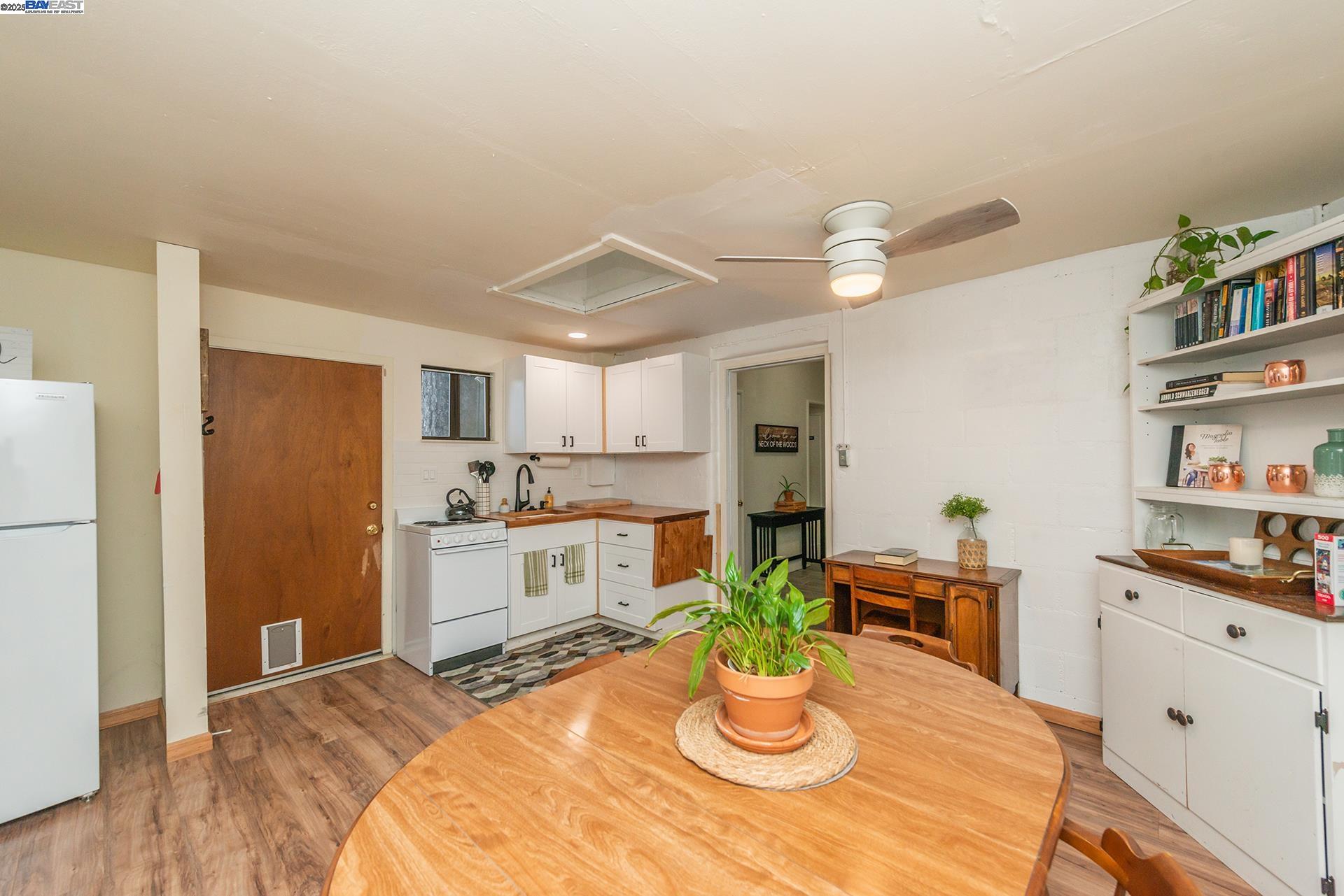 Detail Gallery Image 38 of 50 For 493 Main St., Weaverville,  CA 96093 - 1 Beds | 2/1 Baths