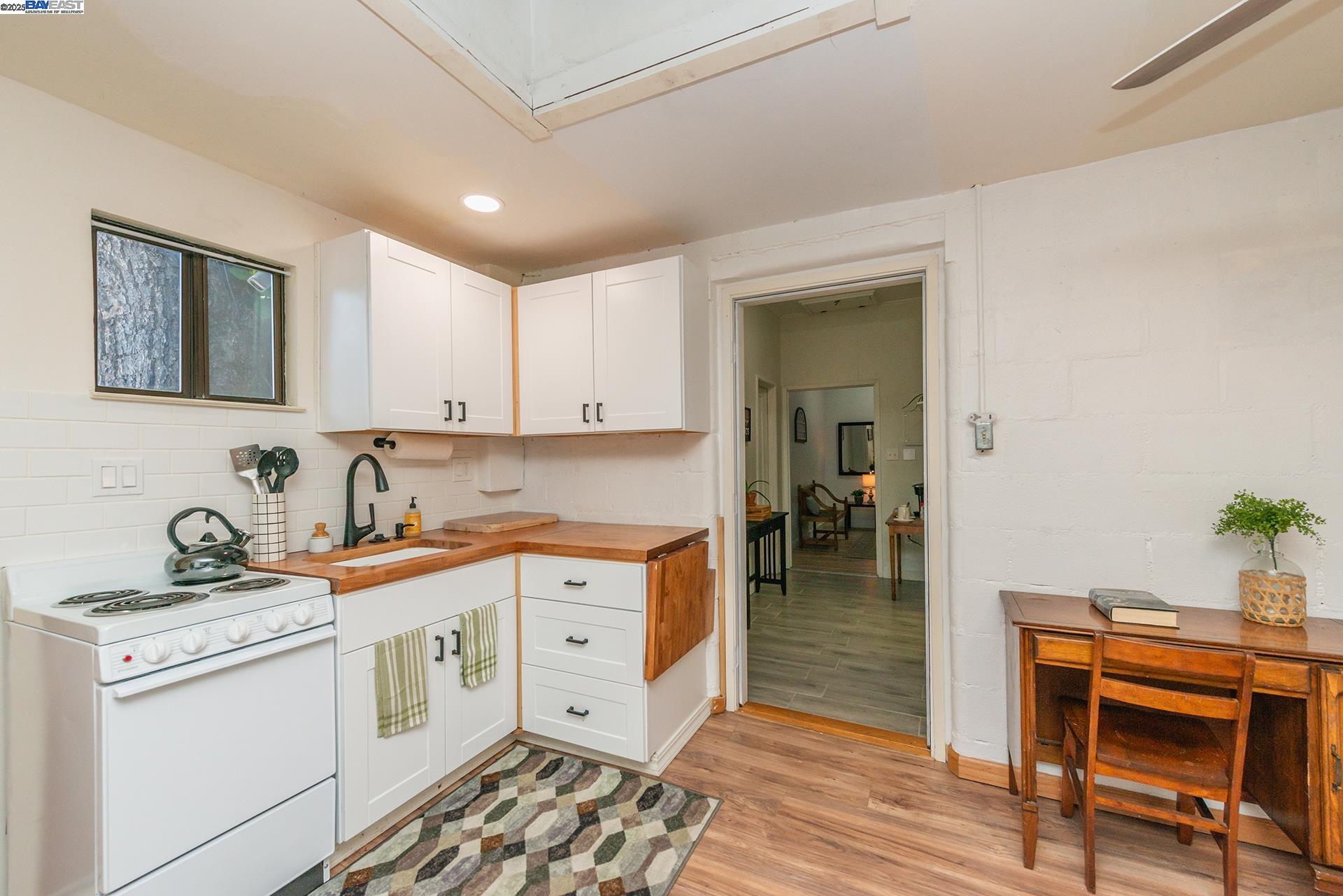 Detail Gallery Image 41 of 50 For 493 Main St., Weaverville,  CA 96093 - 1 Beds | 2/1 Baths