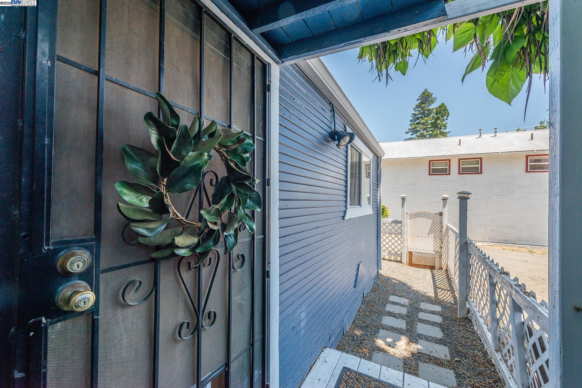 Detail Gallery Image 48 of 50 For 493 Main St., Weaverville,  CA 96093 - 1 Beds | 2/1 Baths