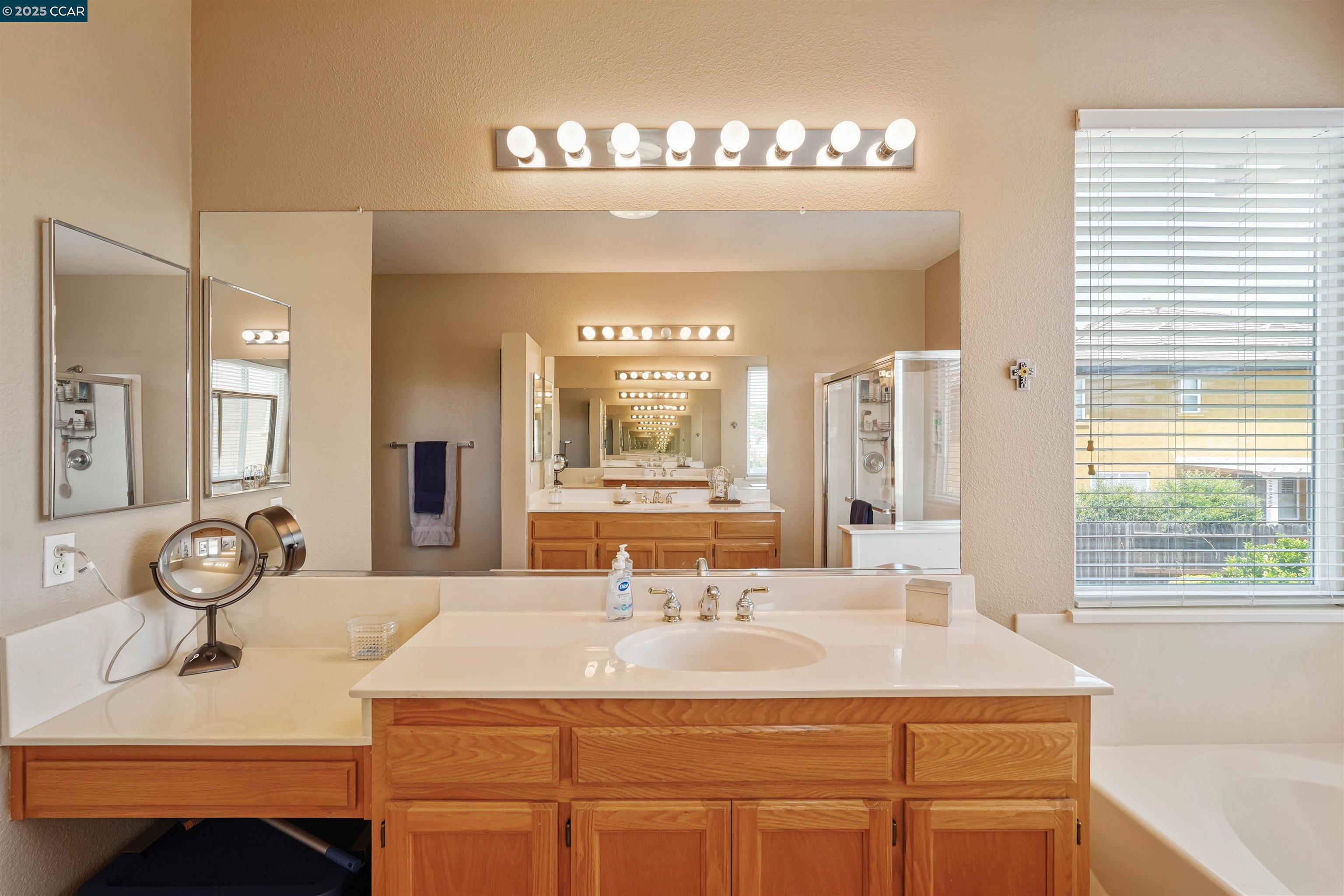 Detail Gallery Image 21 of 47 For 812 Westgate Drive, Vacaville,  CA 95687-7722 - 5 Beds | 3 Baths