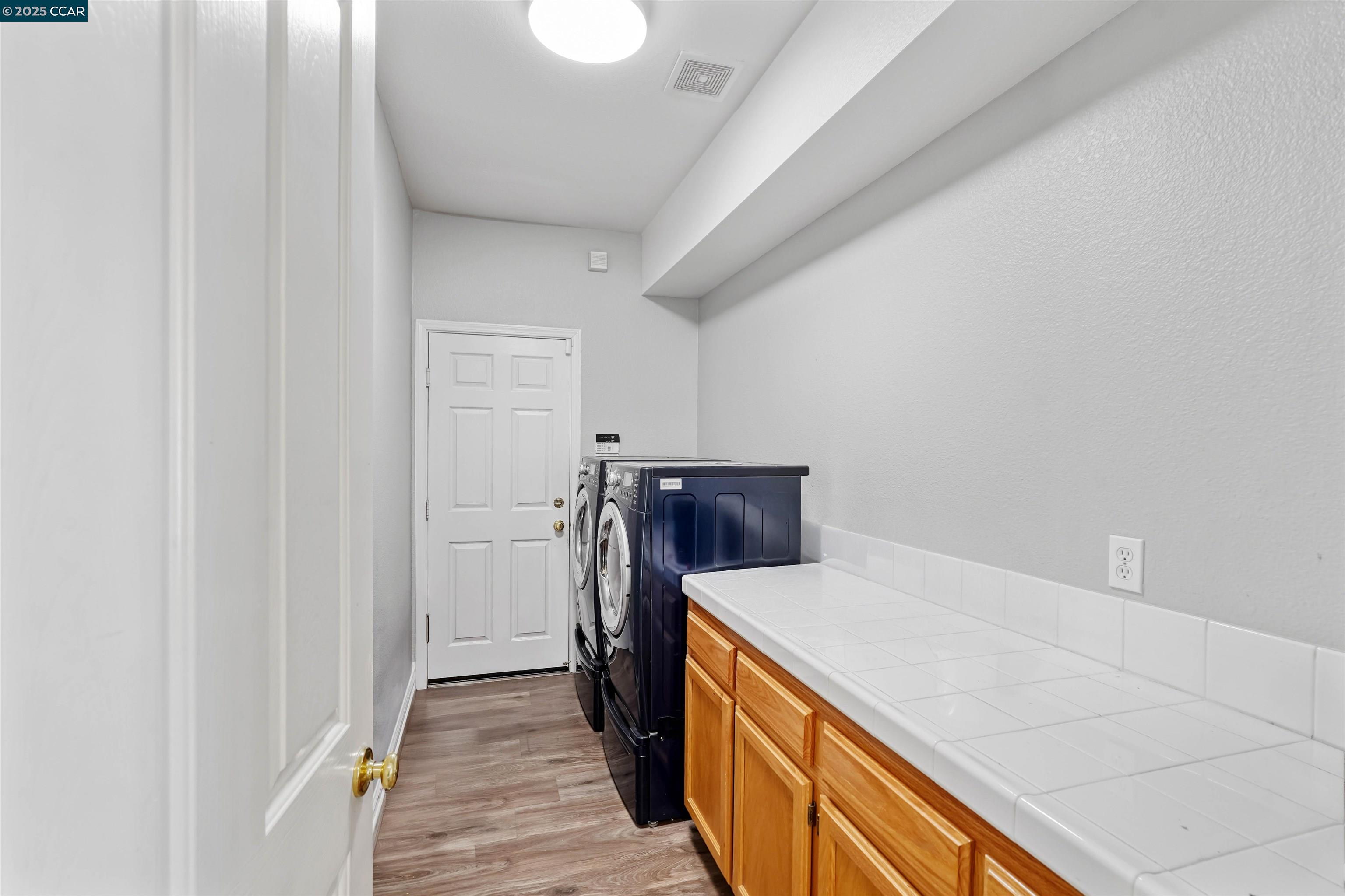 Detail Gallery Image 33 of 47 For 812 Westgate Drive, Vacaville,  CA 95687-7722 - 5 Beds | 3 Baths
