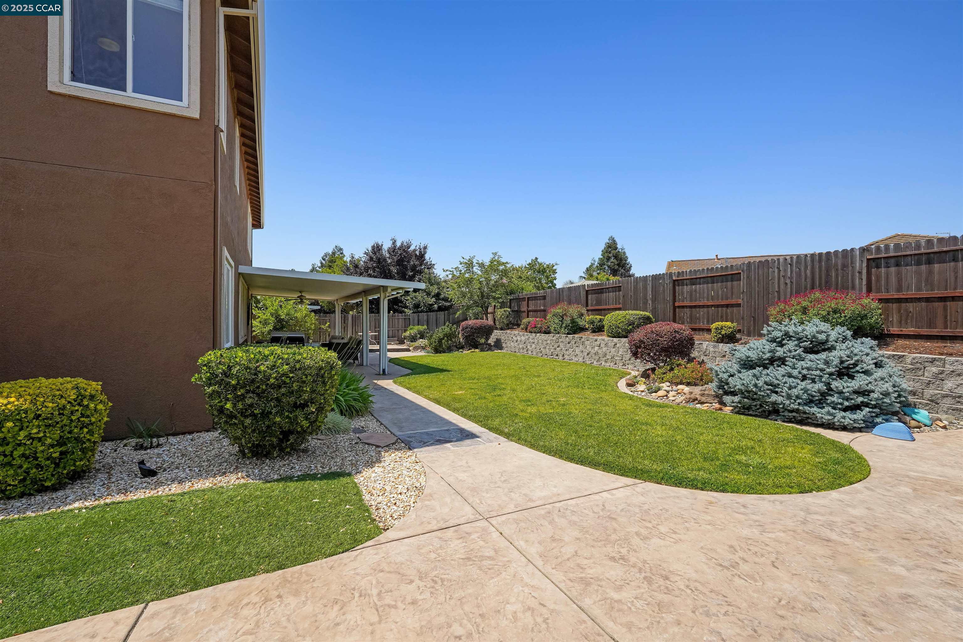 Detail Gallery Image 38 of 47 For 812 Westgate Drive, Vacaville,  CA 95687-7722 - 5 Beds | 3 Baths