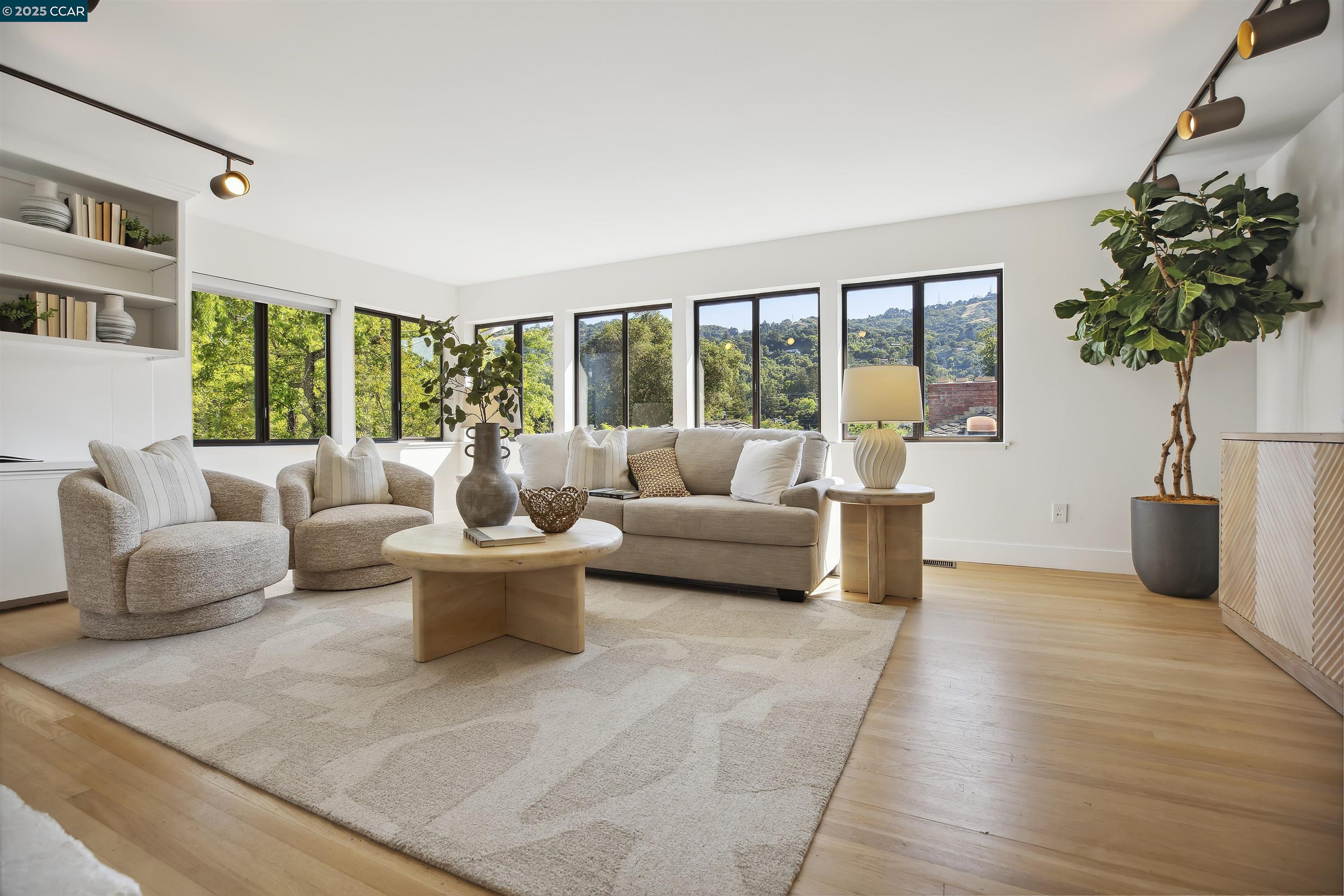 Detail Gallery Image 33 of 49 For 25 Acacia Dr, Orinda,  CA 94563 - 5 Beds | 3/1 Baths