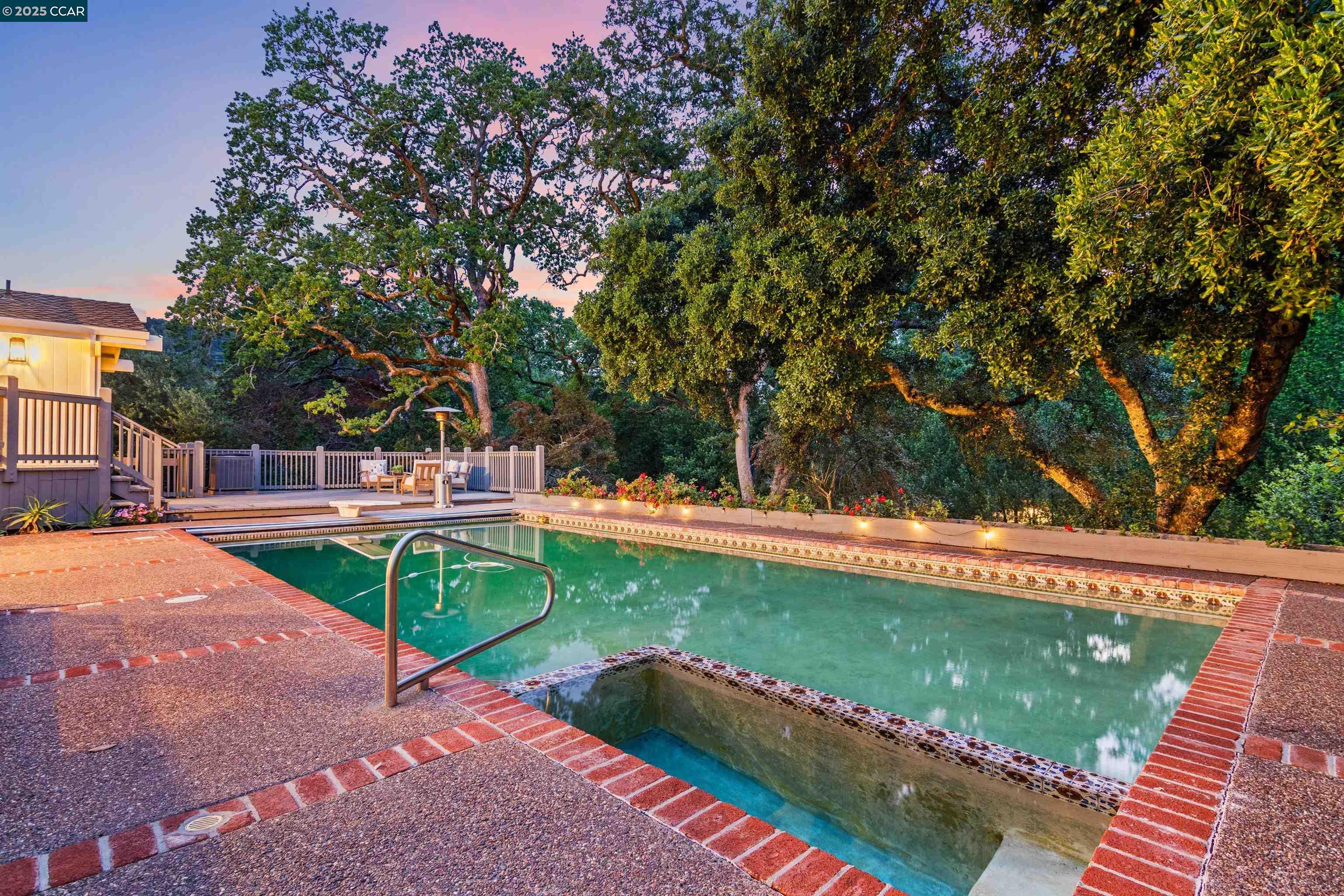 Detail Gallery Image 7 of 49 For 25 Acacia Dr, Orinda,  CA 94563 - 5 Beds | 3/1 Baths