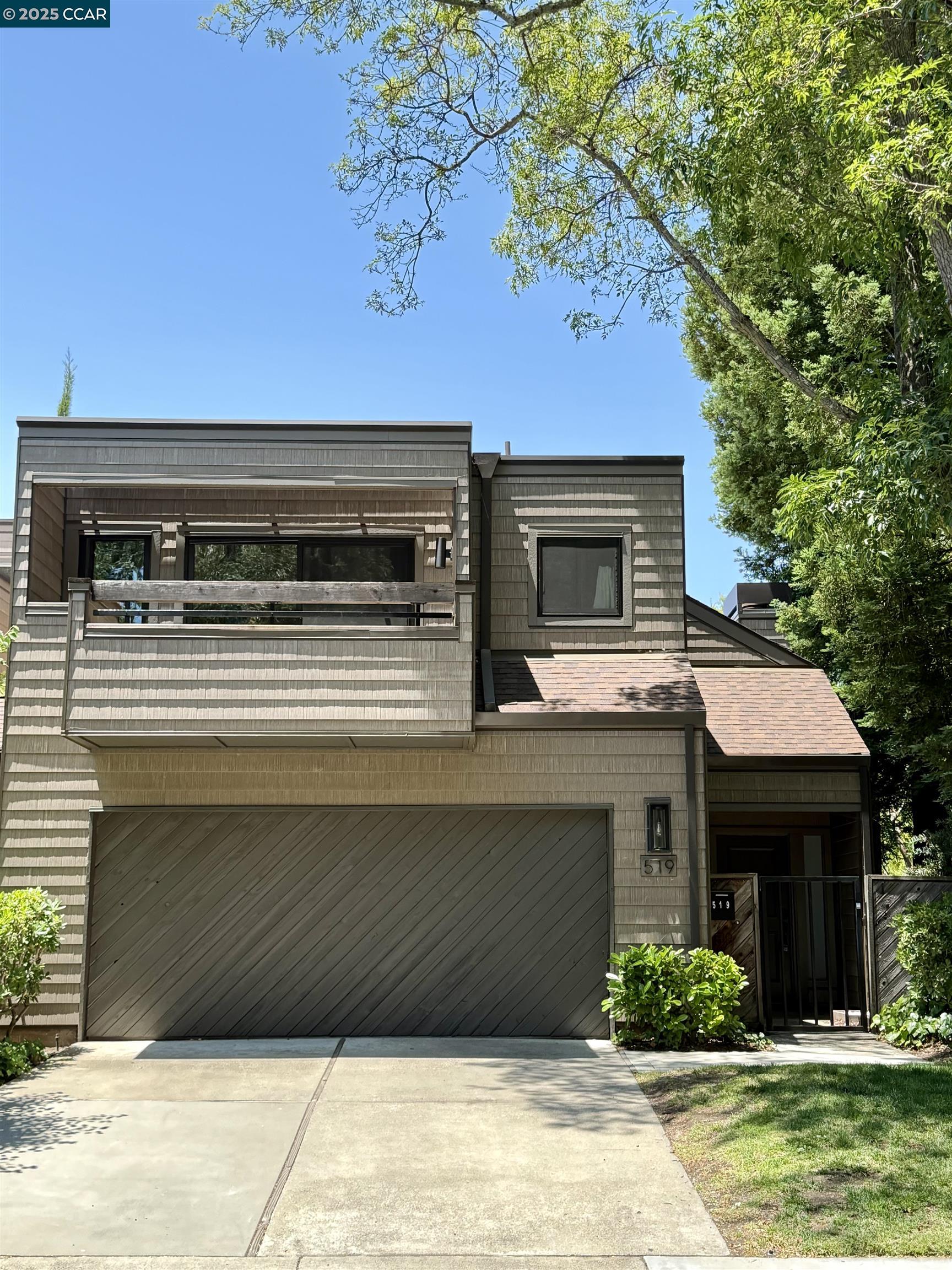 More Details about MLS # 41100781 : 519 MONARCH RIDGE DR