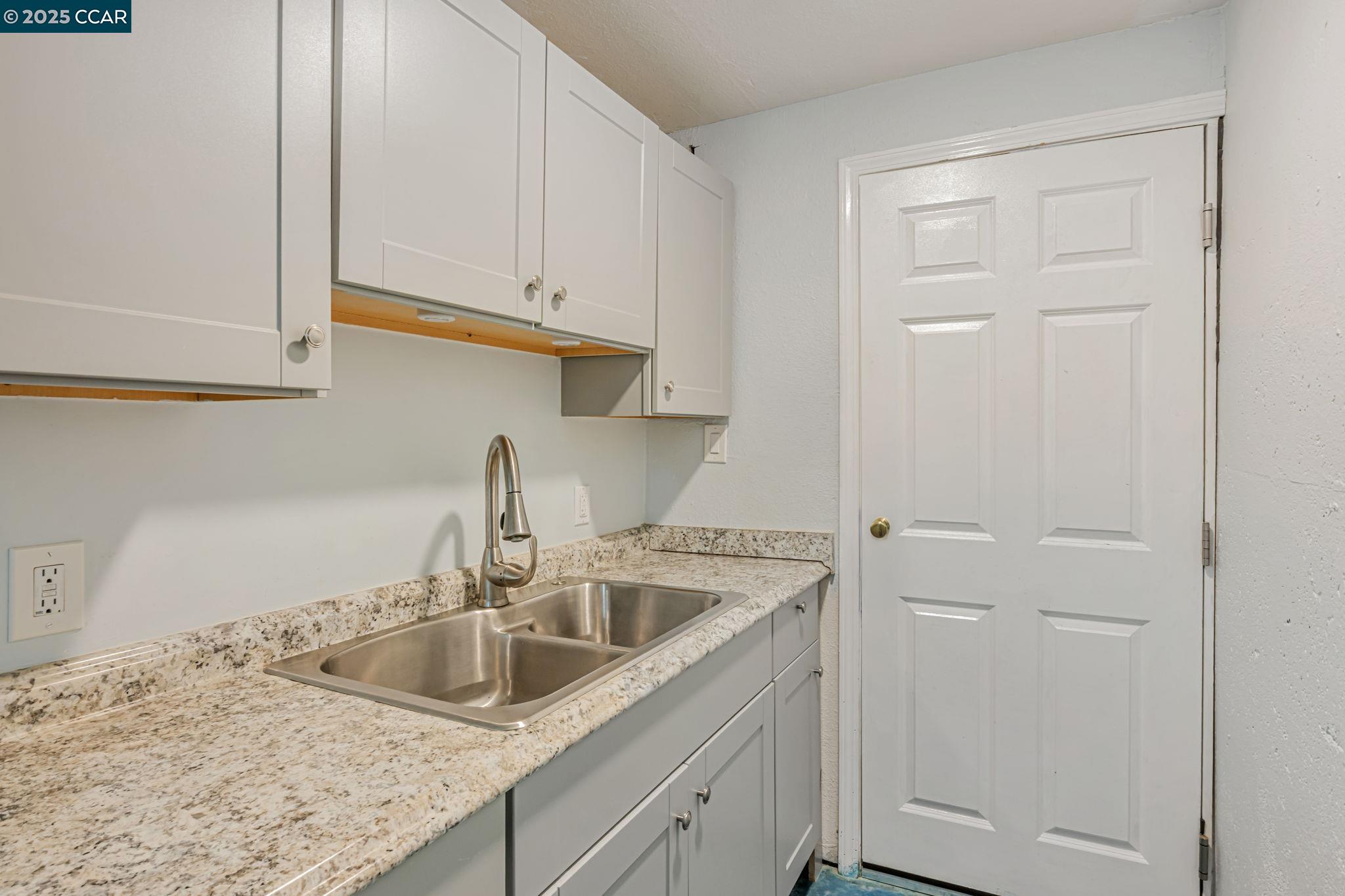 Detail Gallery Image 41 of 48 For 6607 Cutting Blvd, El Cerrito,  CA 94530 - 5 Beds | 4 Baths