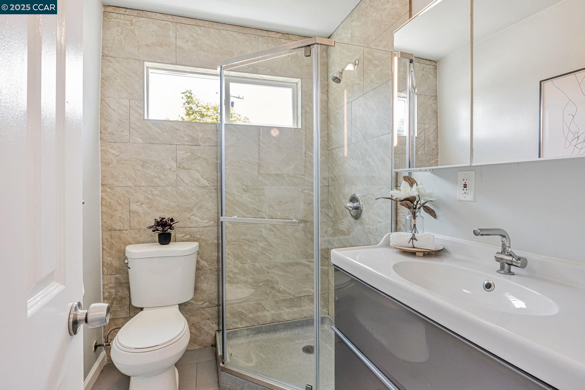 Detail Gallery Image 31 of 51 For 6607 Cutting Blvd, El Cerrito,  CA 94530 - – Beds | – Baths