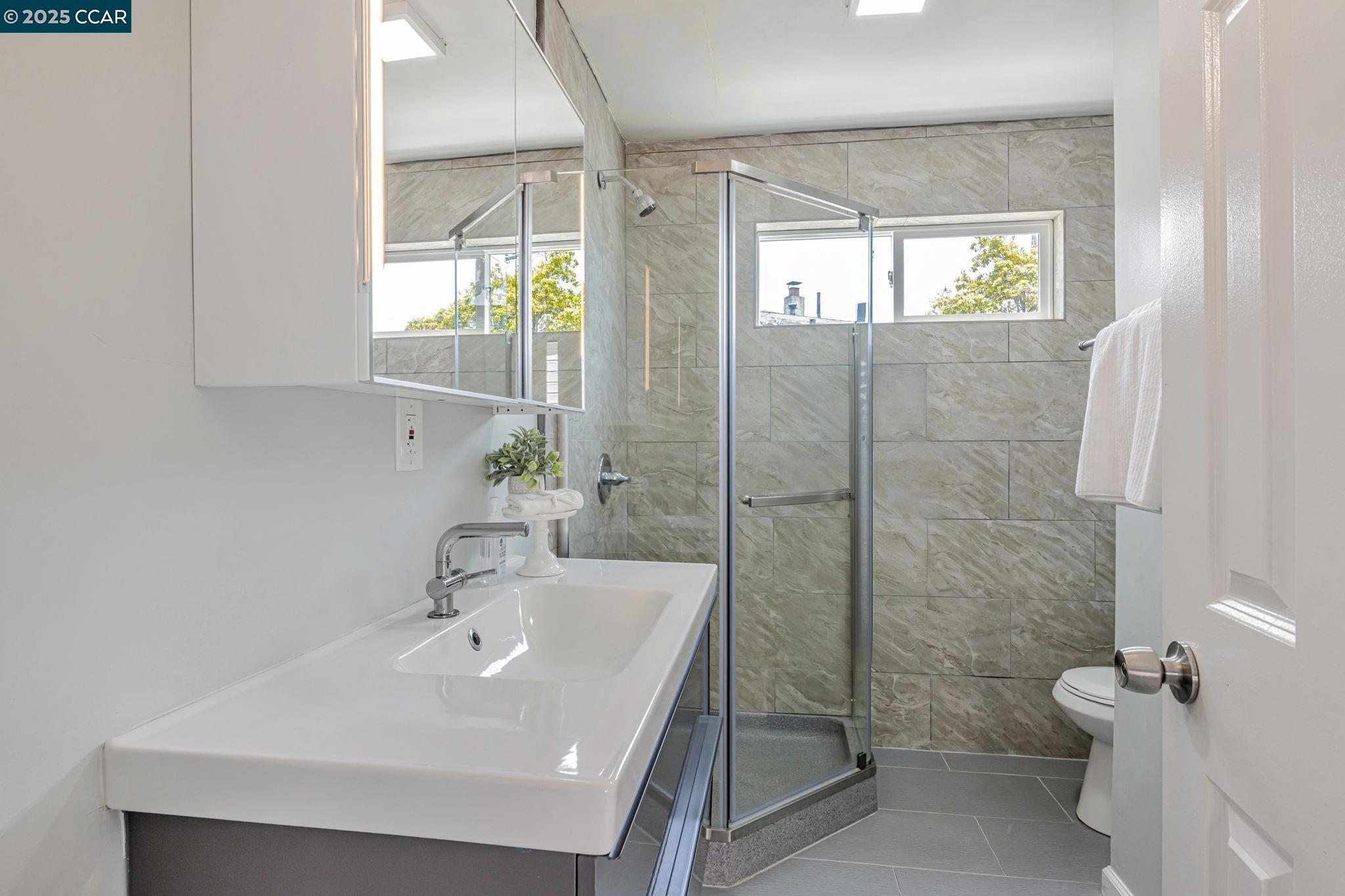 Detail Gallery Image 34 of 51 For 6607 Cutting Blvd, El Cerrito,  CA 94530 - – Beds | – Baths