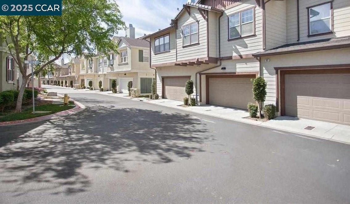 812 Joree Lane, San Ramon, California 94582, 4 Bedrooms Bedrooms, 7 Rooms Rooms,3 BathroomsBathrooms,Residential Lease,For Rent,812 Joree Lane,41100791