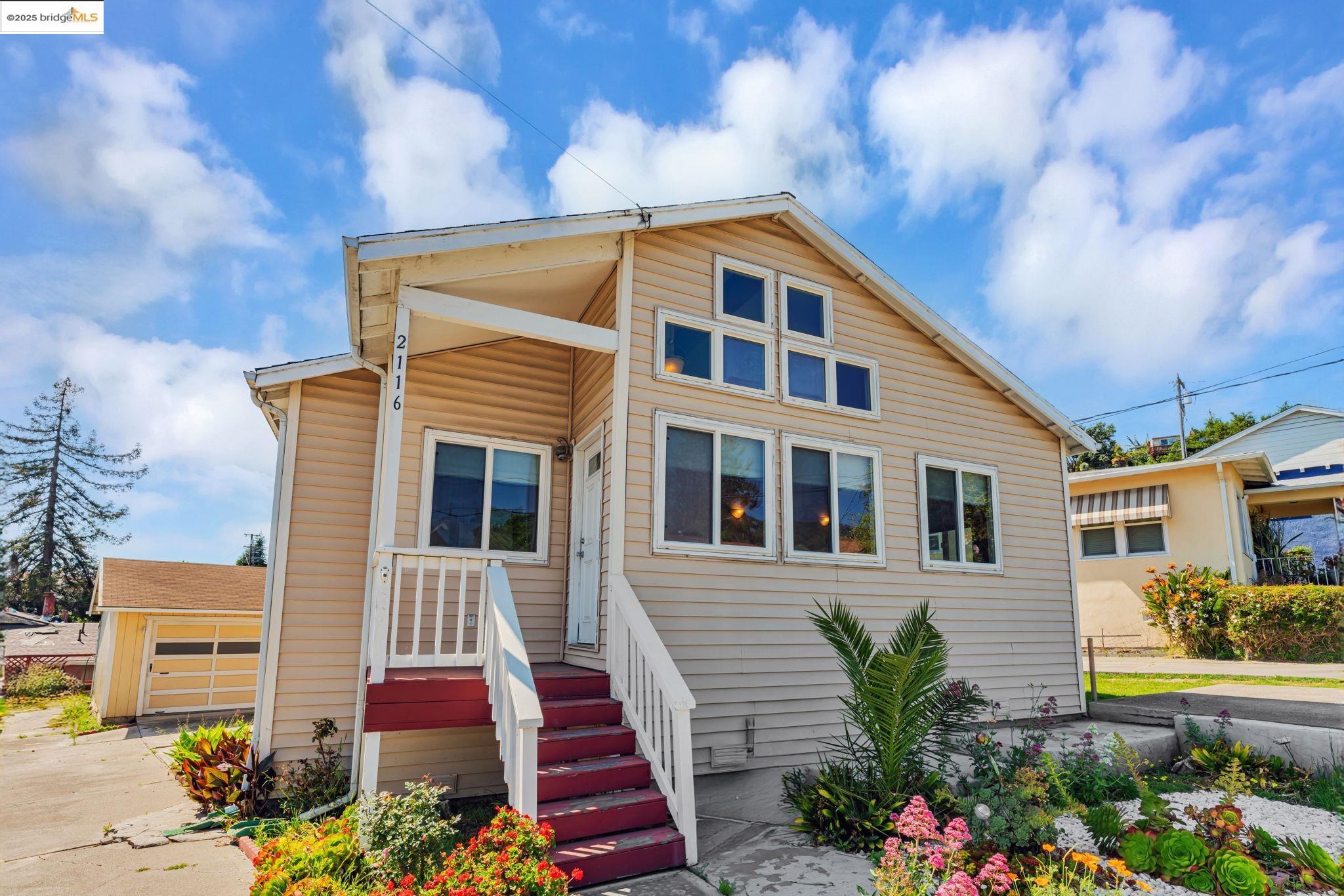 Detail Gallery Image 1 of 1 For 2116 Luna Avenue, San Leandro,  CA 94578 - 2 Beds | 2/1 Baths