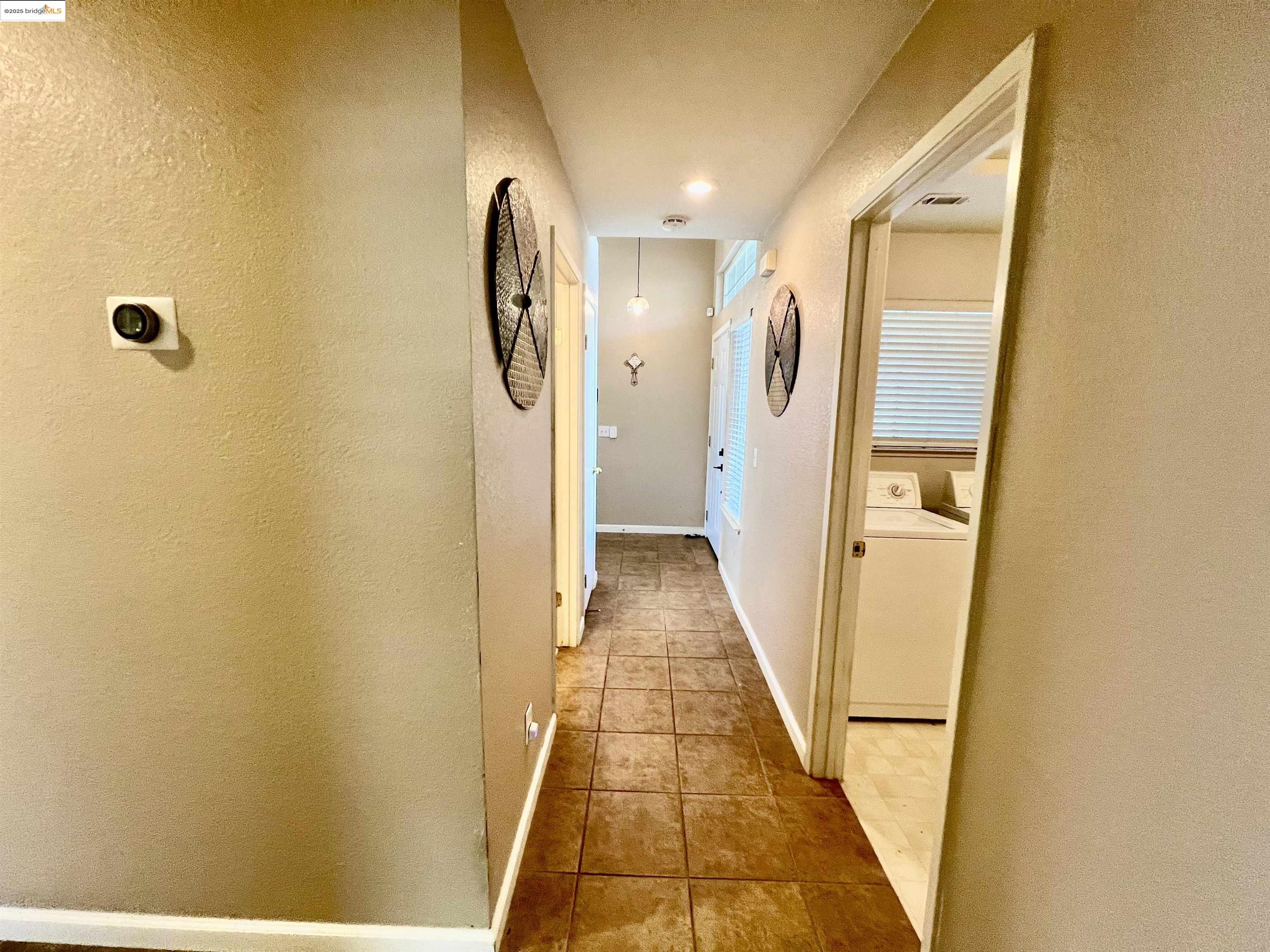 Detail Gallery Image 13 of 22 For 1908 Gordon Verner Cir, Stockton,  CA 95206 - 3 Beds | 2 Baths
