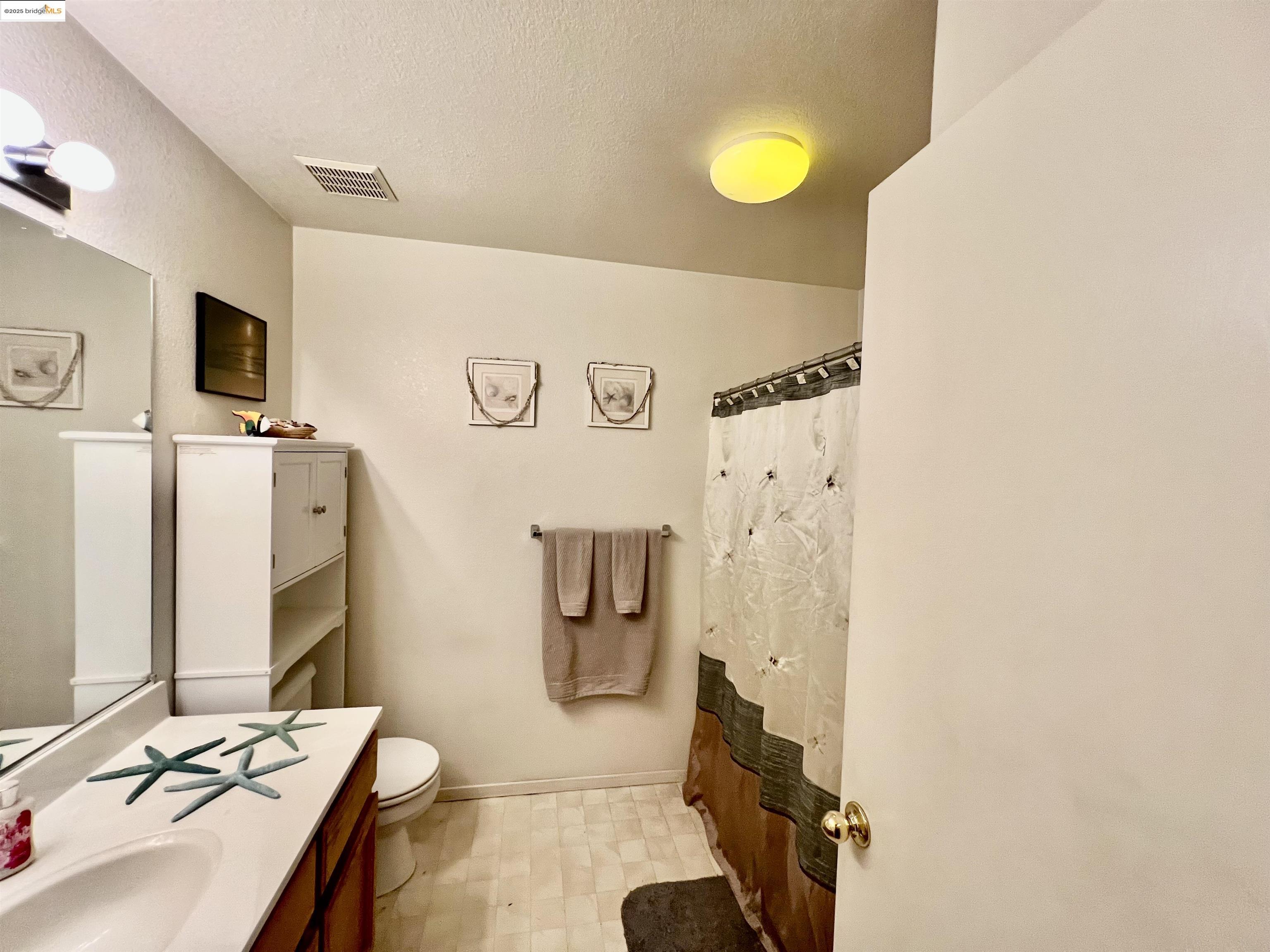 Detail Gallery Image 15 of 22 For 1908 Gordon Verner Cir, Stockton,  CA 95206 - 3 Beds | 2 Baths