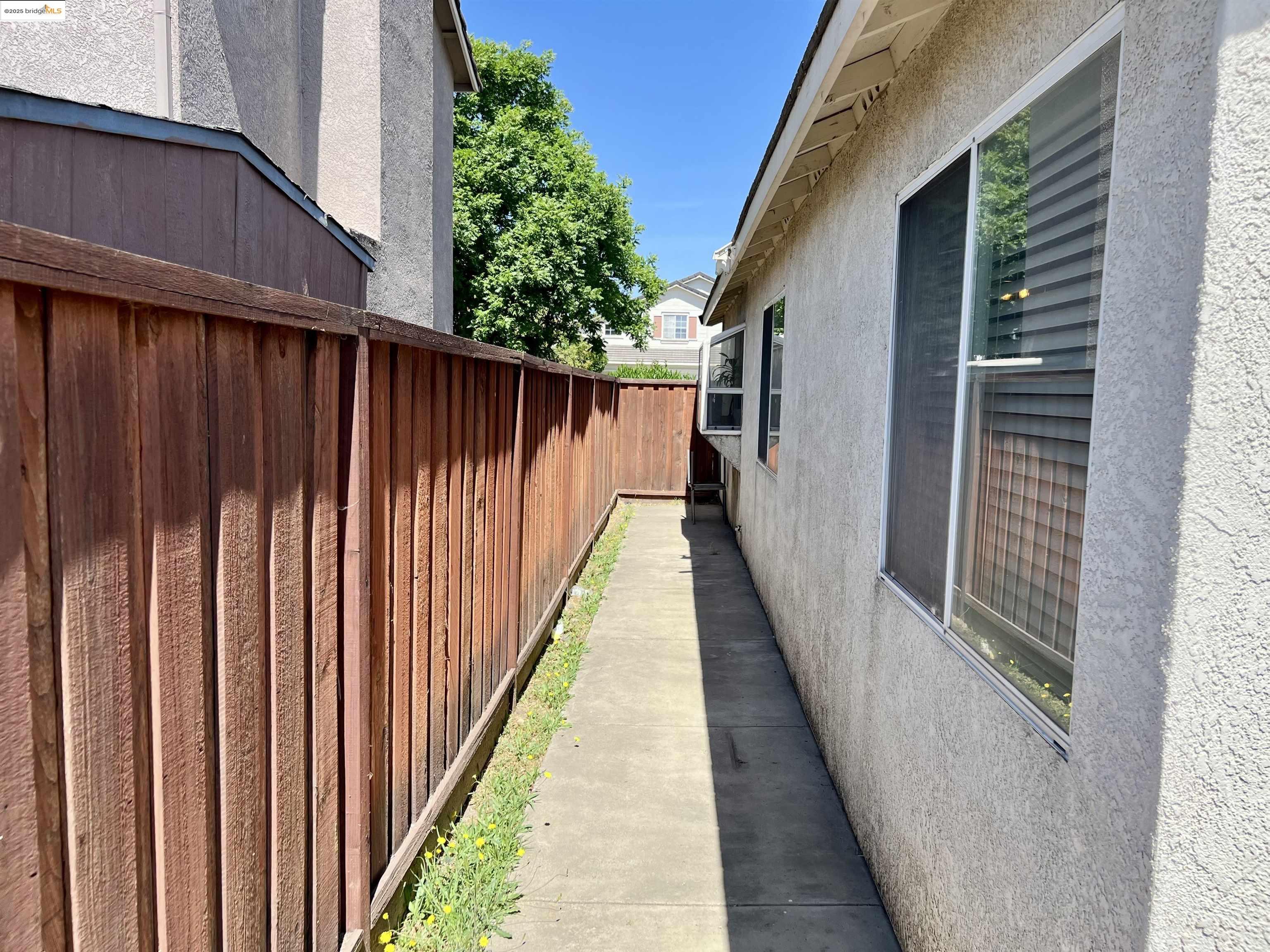 Detail Gallery Image 17 of 22 For 1908 Gordon Verner Cir, Stockton,  CA 95206 - 3 Beds | 2 Baths