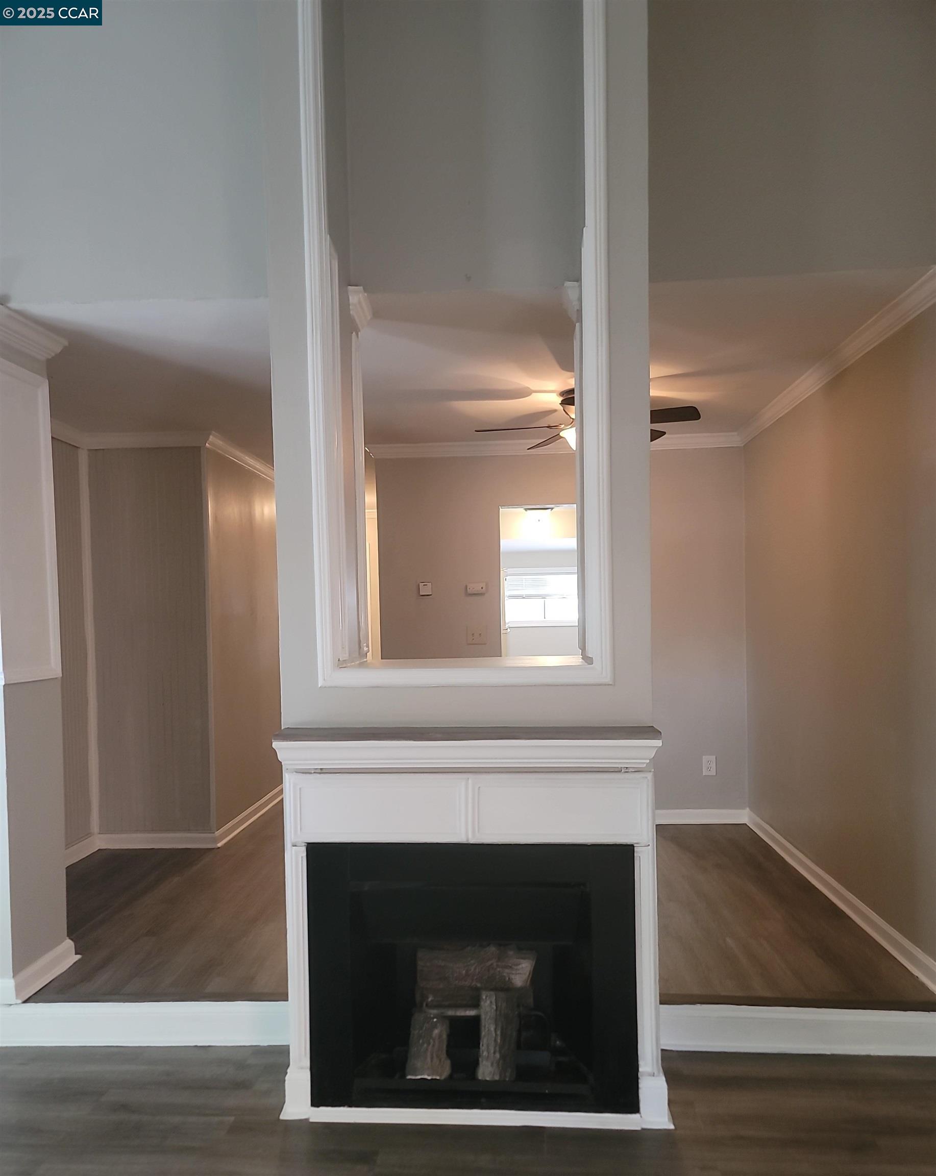 Detail Gallery Image 4 of 28 For 3051 Treat Blvd #129,  Concord,  CA 94518 - 1 Beds | 1 Baths