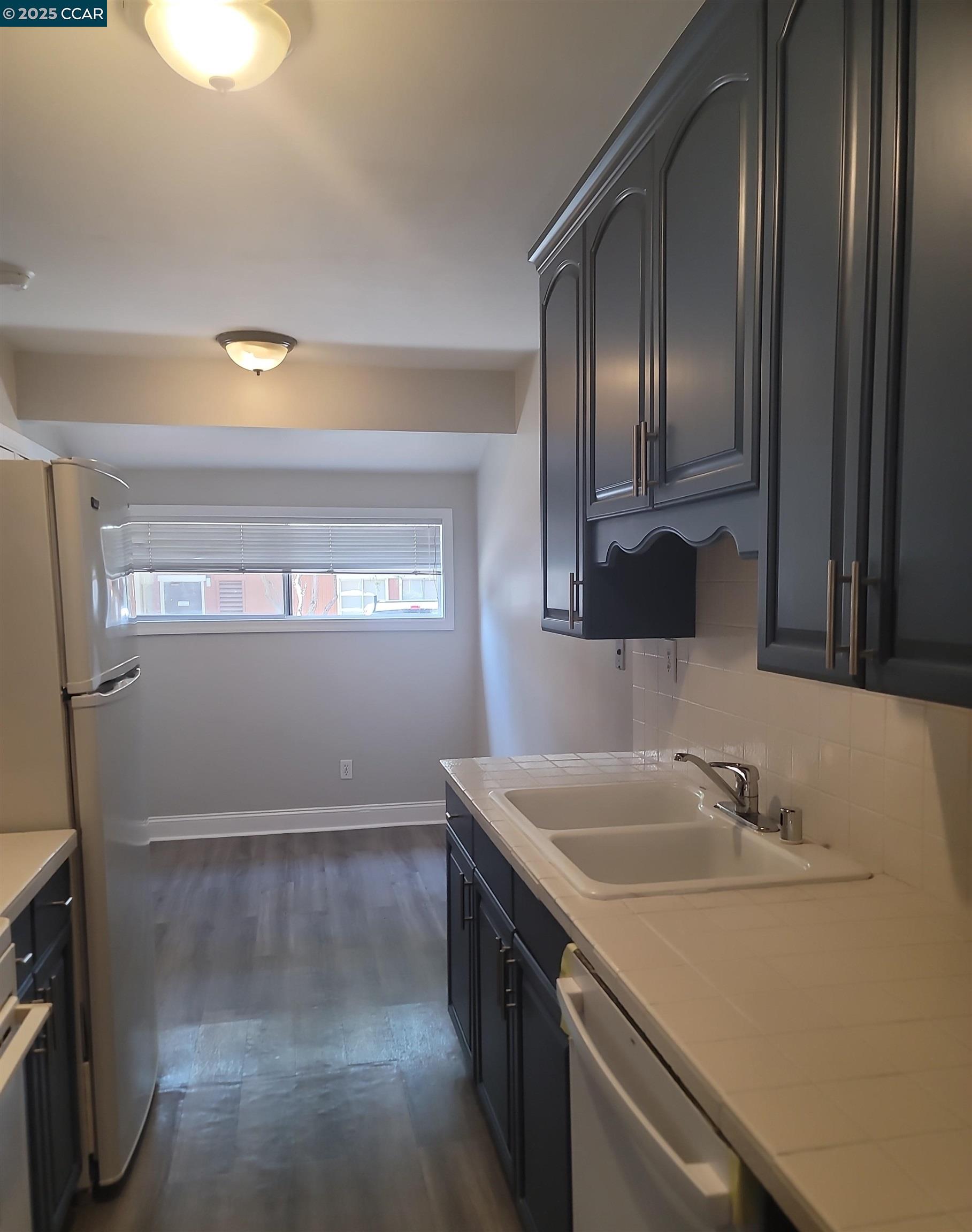 Detail Gallery Image 7 of 28 For 3051 Treat Blvd #129,  Concord,  CA 94518 - 1 Beds | 1 Baths