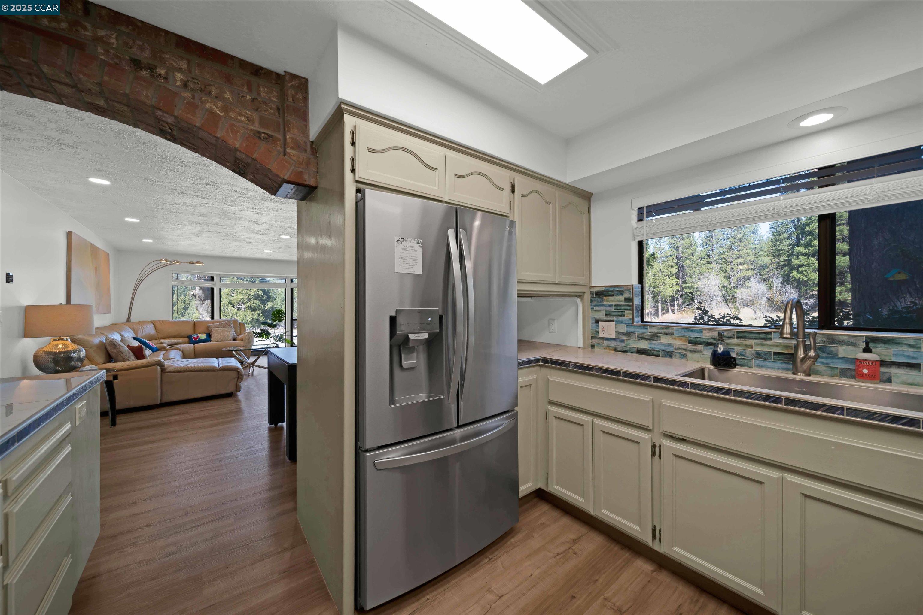 Detail Gallery Image 13 of 60 For 1324 Alves Dr, Weed,  CA 96094 - 4 Beds | 3 Baths