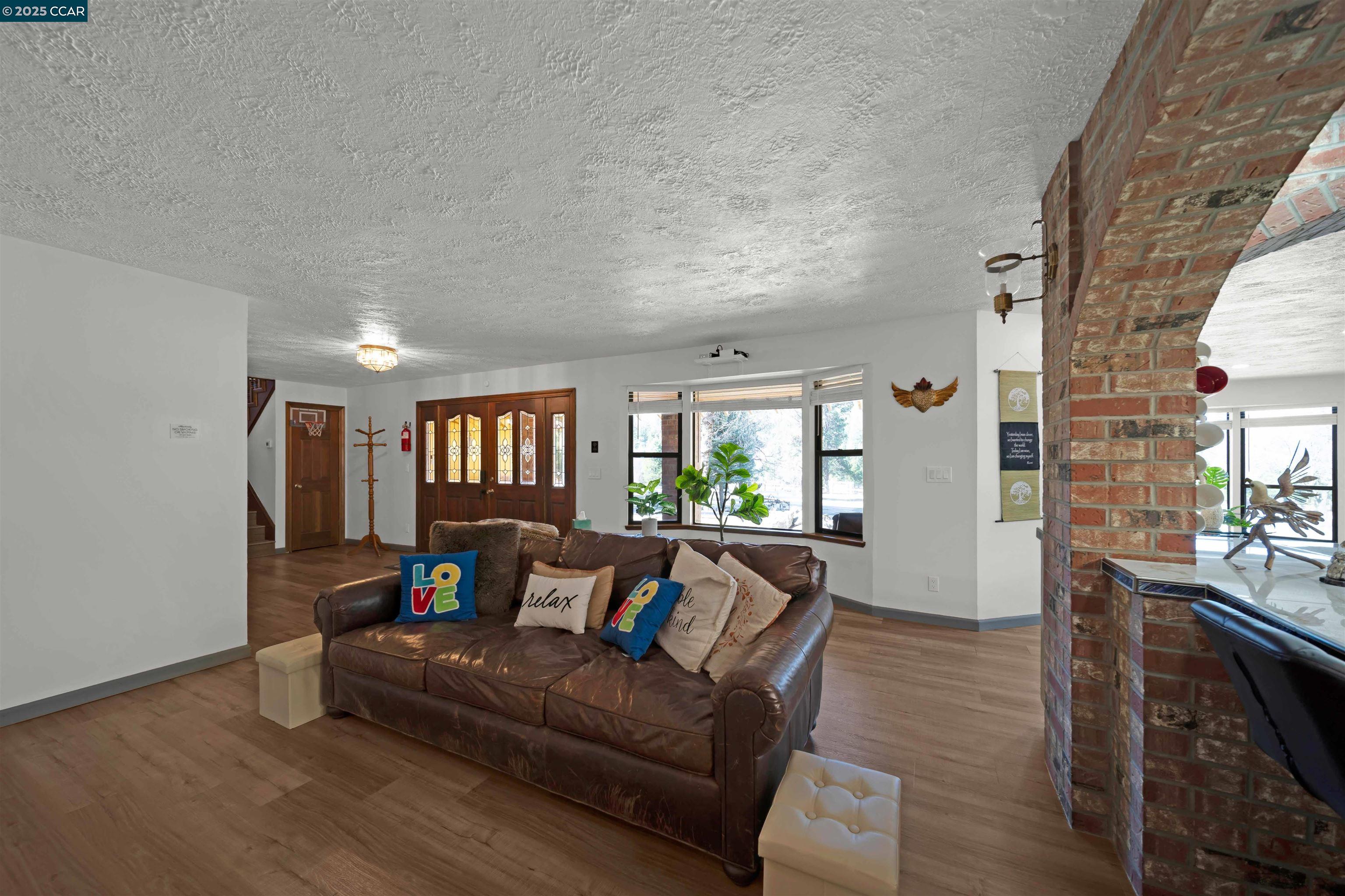 Detail Gallery Image 16 of 60 For 1324 Alves Dr, Weed,  CA 96094 - 4 Beds | 3 Baths