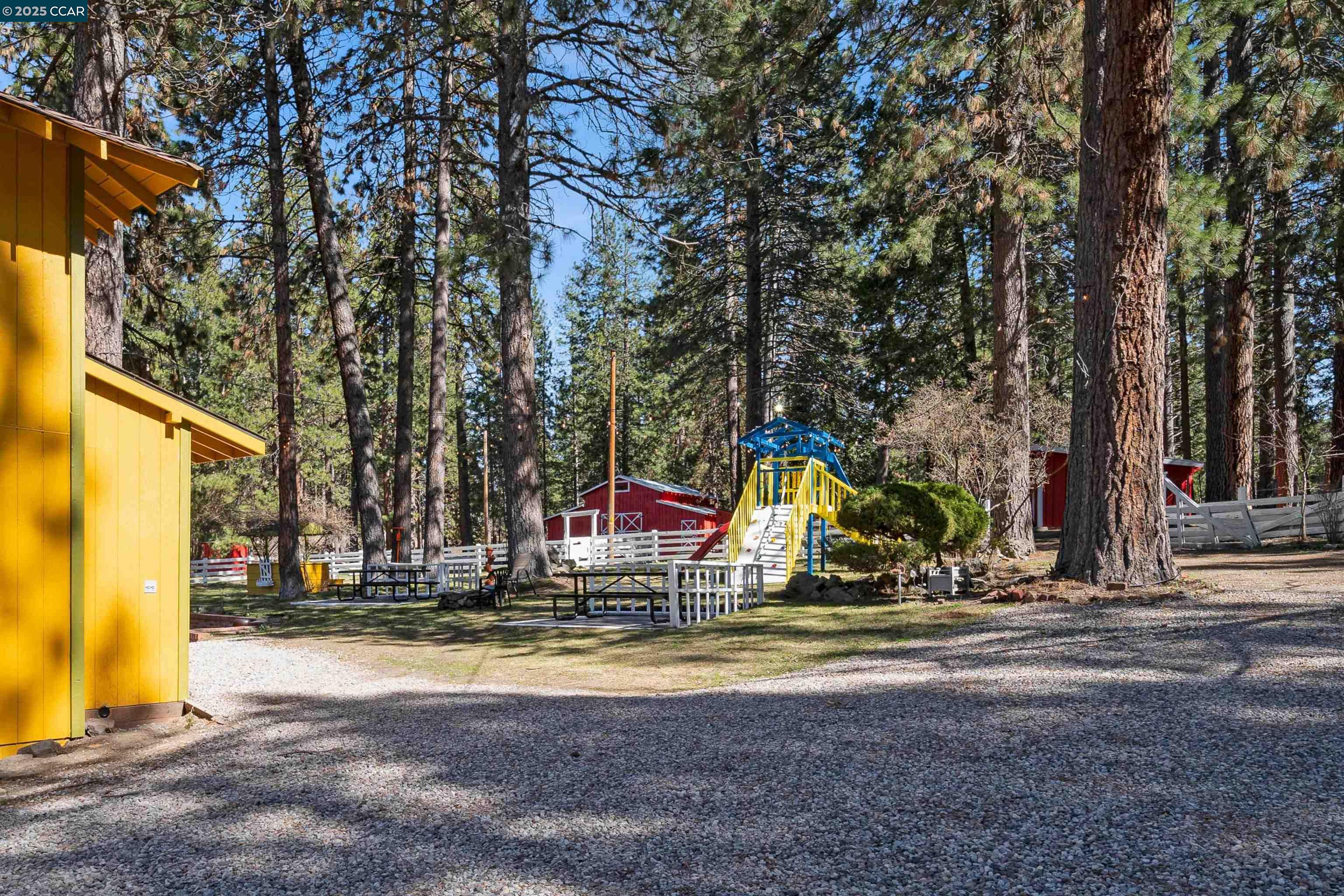 Detail Gallery Image 41 of 60 For 1324 Alves Dr, Weed,  CA 96094 - 4 Beds | 3 Baths