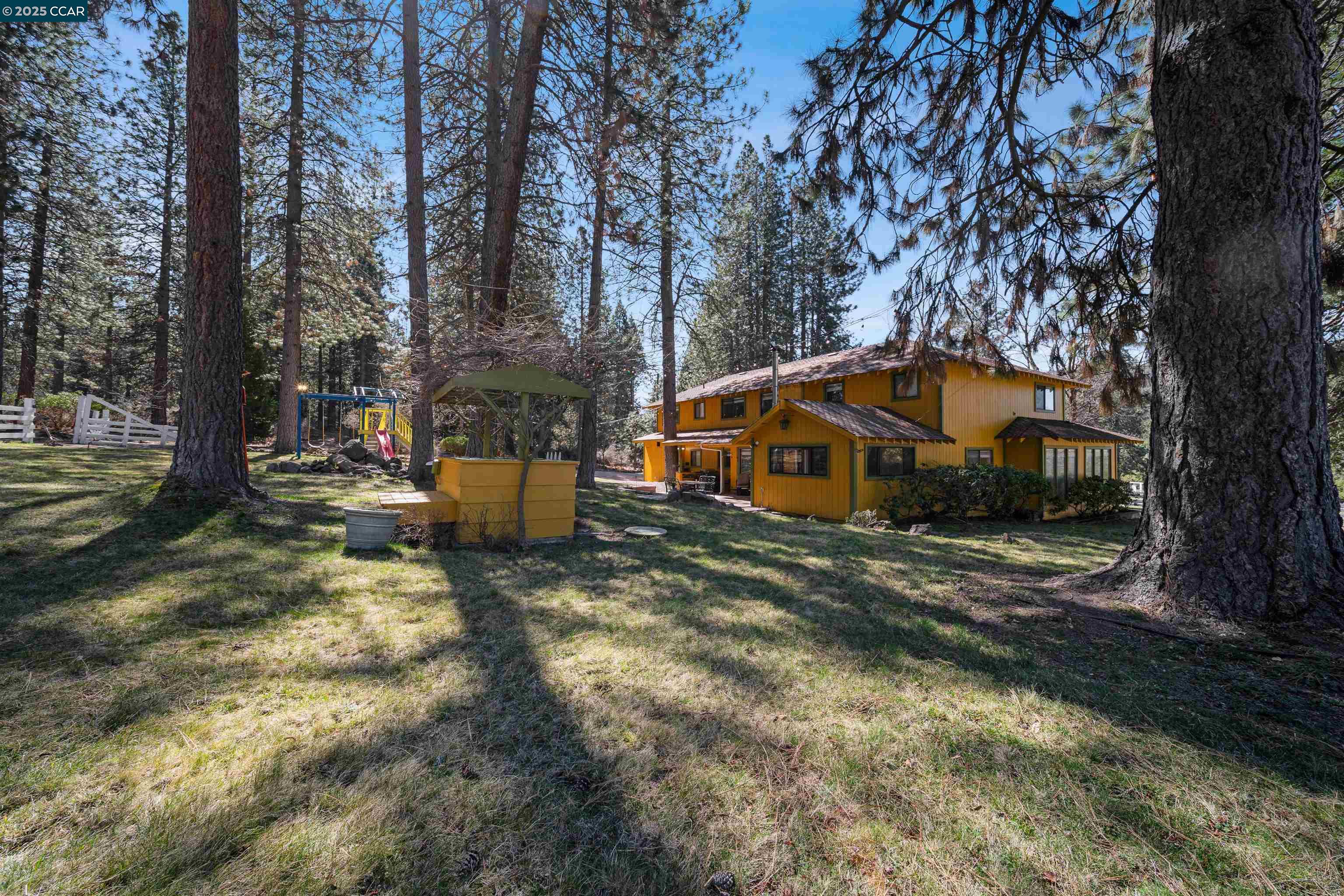 Detail Gallery Image 42 of 60 For 1324 Alves Dr, Weed,  CA 96094 - 4 Beds | 3 Baths