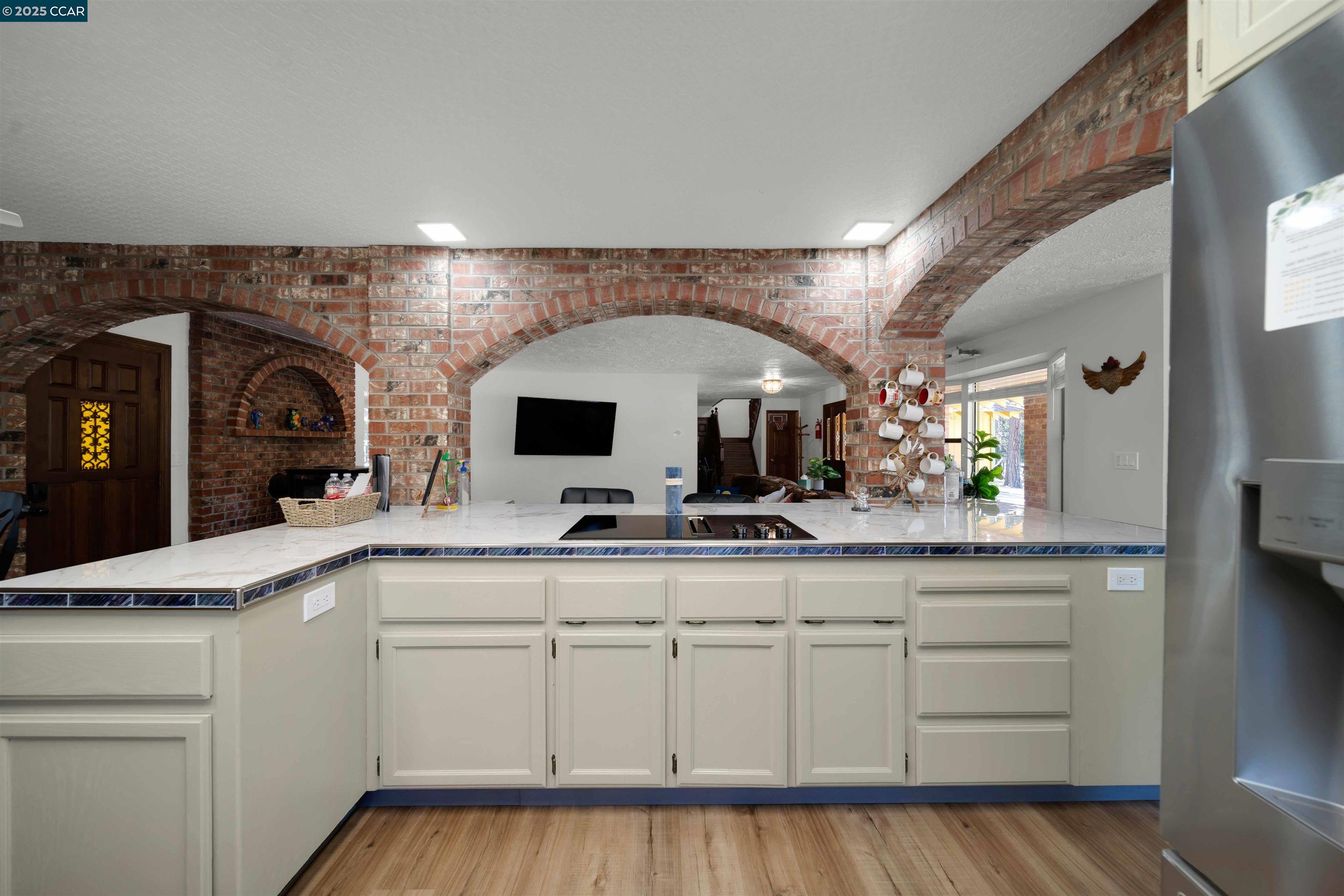 Detail Gallery Image 8 of 60 For 1324 Alves Dr, Weed,  CA 96094 - 4 Beds | 3 Baths