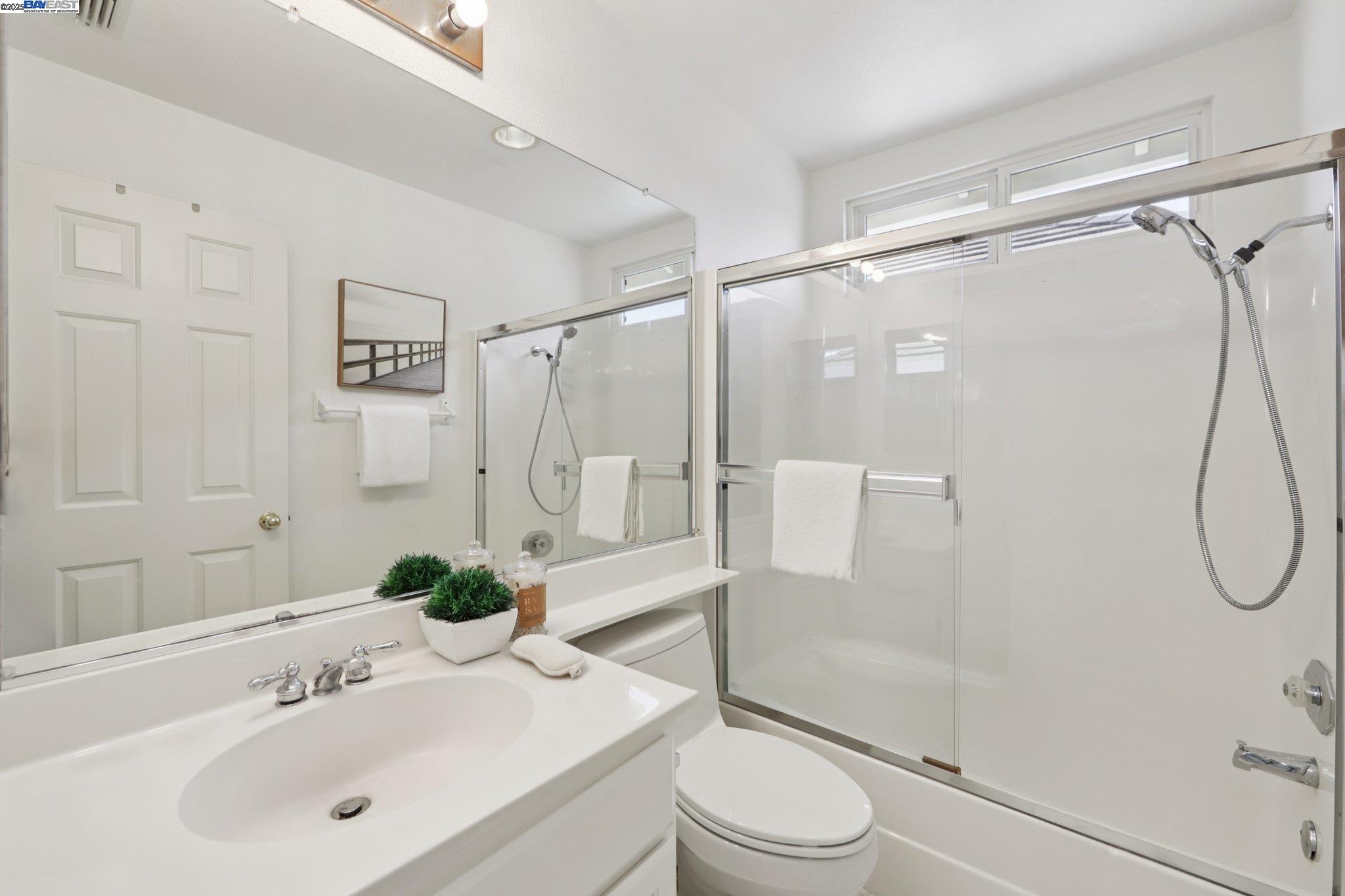 Detail Gallery Image 29 of 39 For 99 Elder Dr, Pacheco,  CA 94553 - 4 Beds | 2/1 Baths