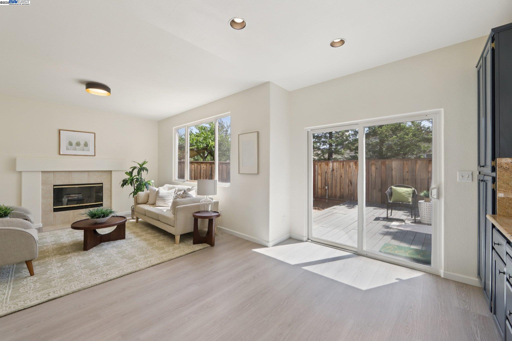 Detail Gallery Image 9 of 39 For 99 Elder Dr, Pacheco,  CA 94553 - 4 Beds | 2/1 Baths