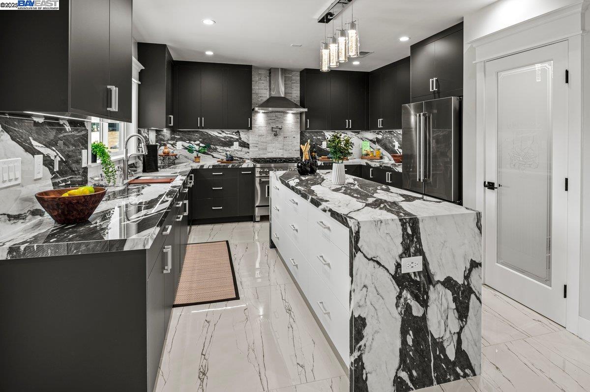 Detail Gallery Image 18 of 57 For 3291 D St, Hayward,  CA 94541 - 6 Beds | 5/1 Baths