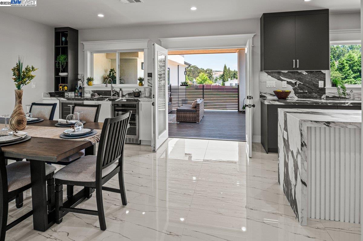 Detail Gallery Image 23 of 57 For 3291 D St, Hayward,  CA 94541 - 6 Beds | 5/1 Baths