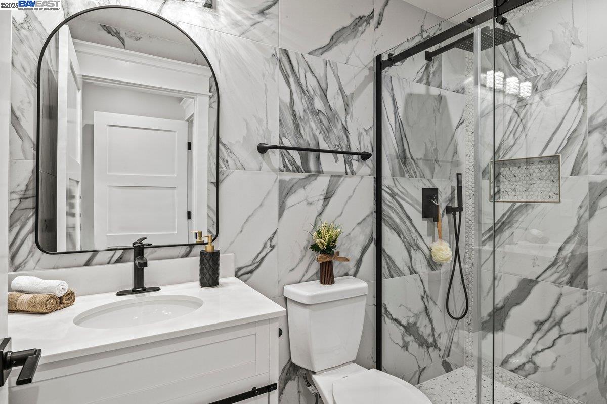 Detail Gallery Image 44 of 57 For 3291 D St, Hayward,  CA 94541 - 6 Beds | 5/1 Baths