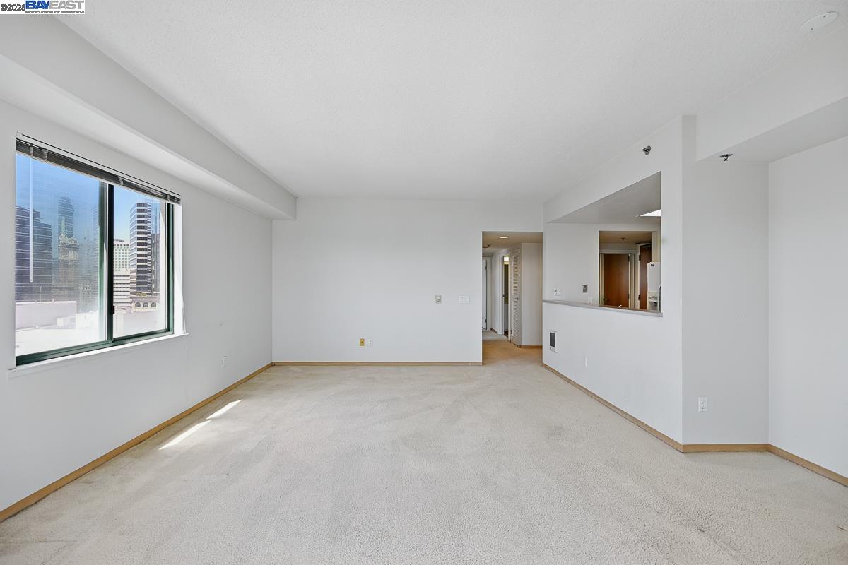 Photo #4: 41100815 Listing: Photo #4