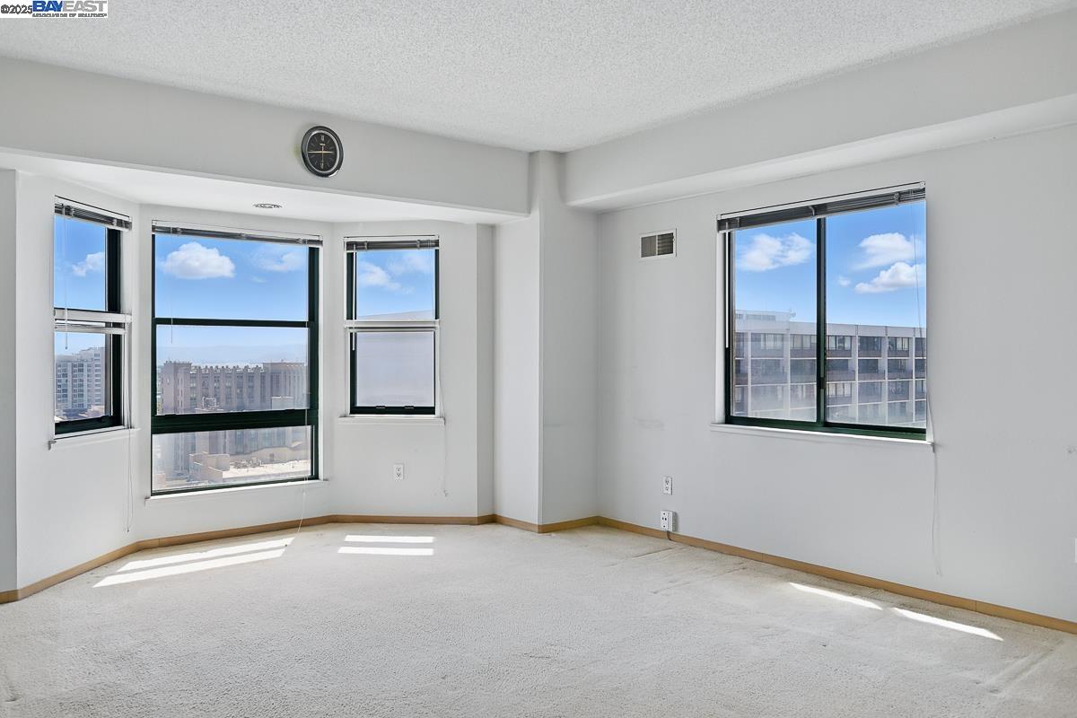 Photo #5: 41100815 Listing: Photo #5