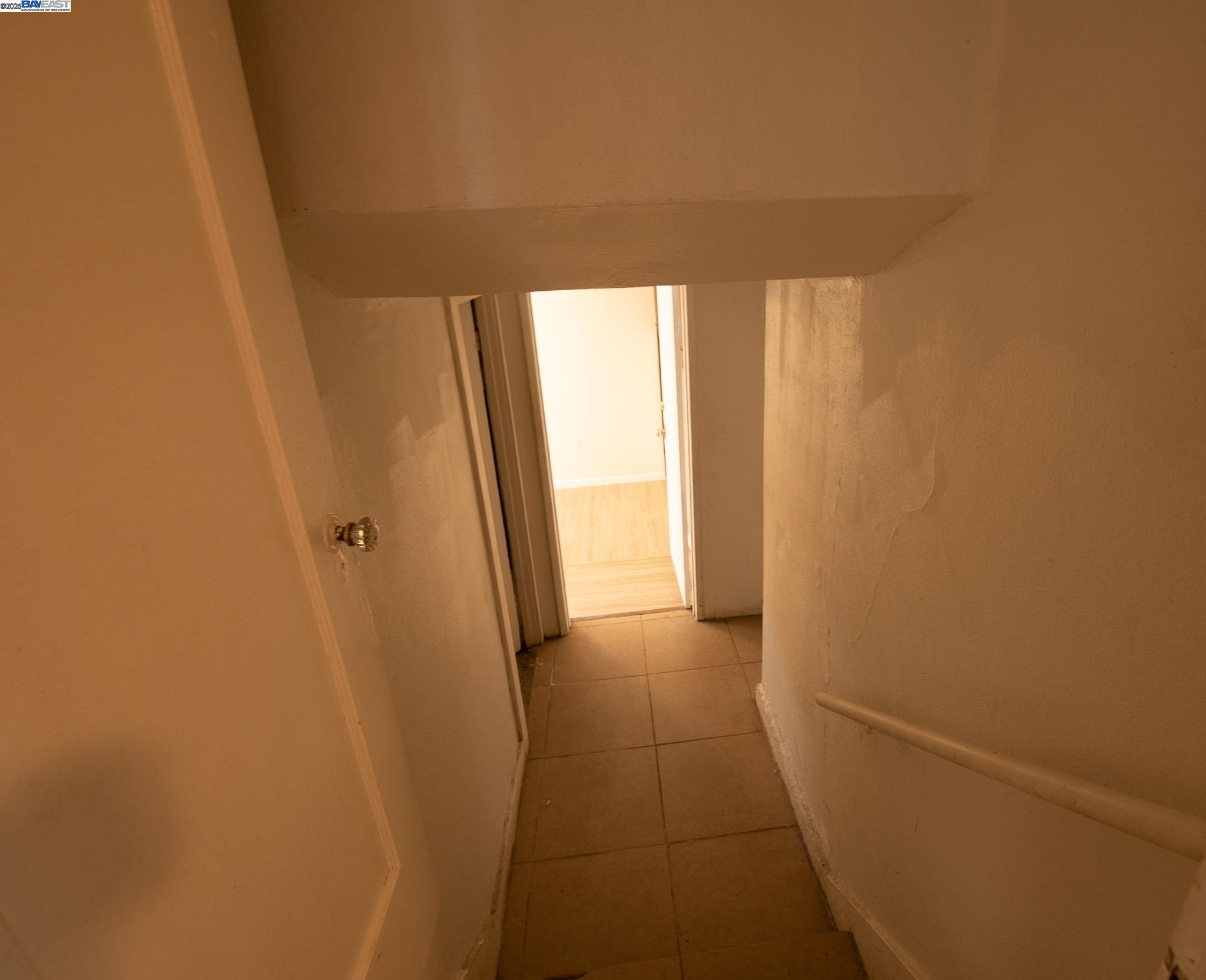 7800 Lockwood St, Oakland, California 94621, 3 Bedrooms Bedrooms, 6 Rooms Rooms,2 BathroomsBathrooms,Residential Lease,For Rent,7800 Lockwood St,41100817