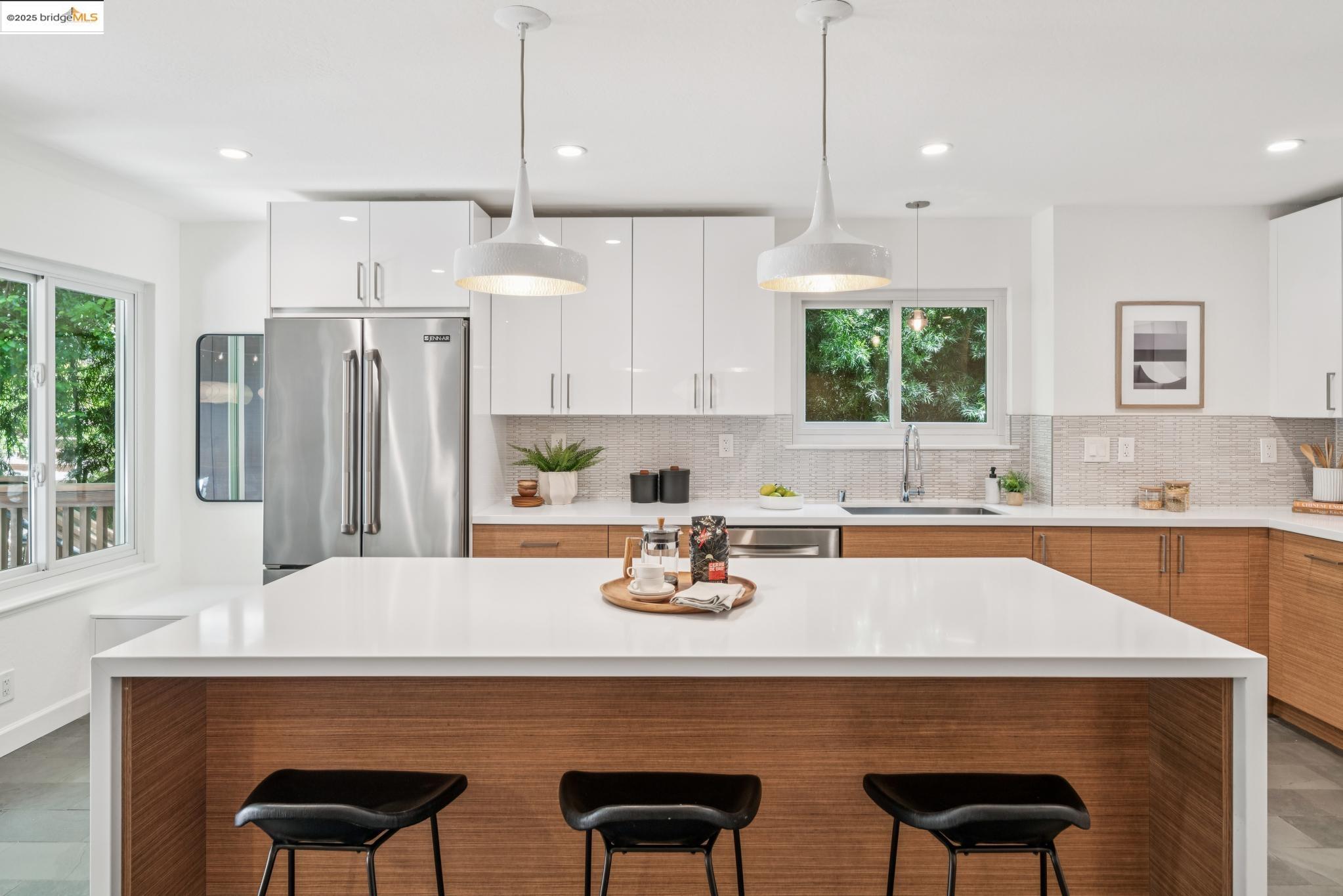 Thumbnail for 6738 Aitken Dr, Oakland, CA 94611