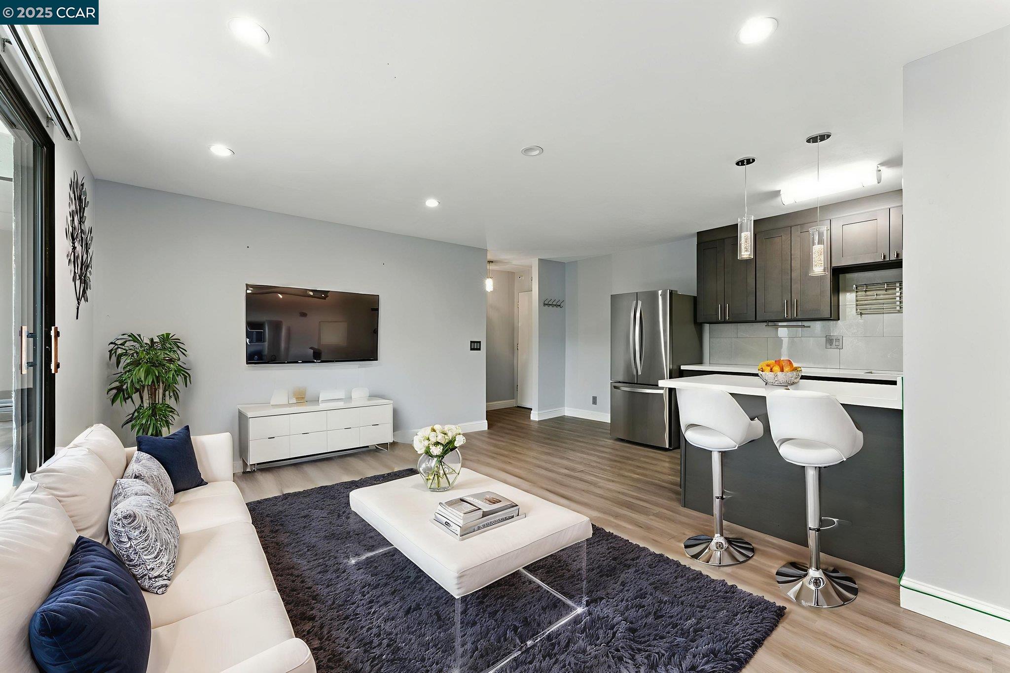 Photo #6: 41100840 Listing: Photo #6