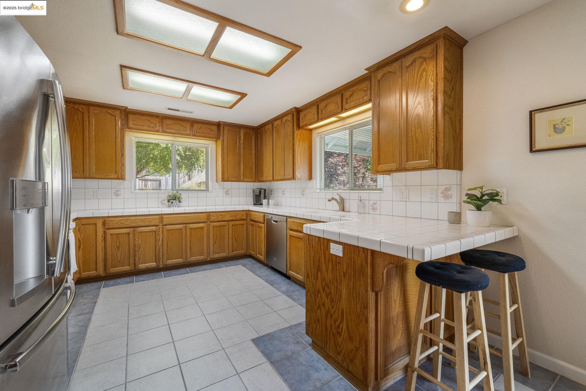 Detail Gallery Image 12 of 33 For 10677 Oak Leaf Ct, Jamestown,  CA 95327 - 3 Beds | 2 Baths