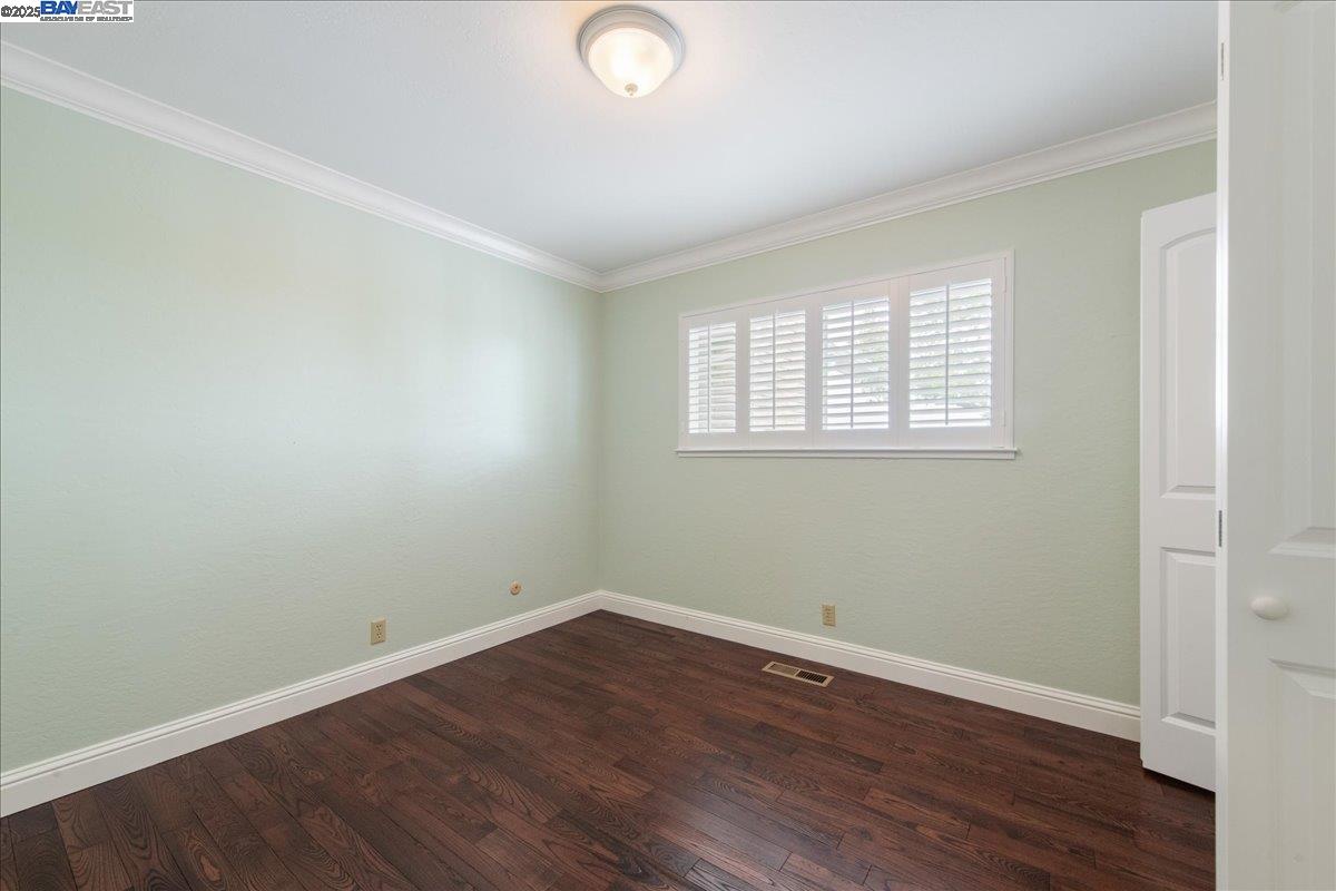 Detail Gallery Image 24 of 42 For 5161 Saddle Brook Dr, Oakland,  CA 94619 - 3 Beds | 2 Baths
