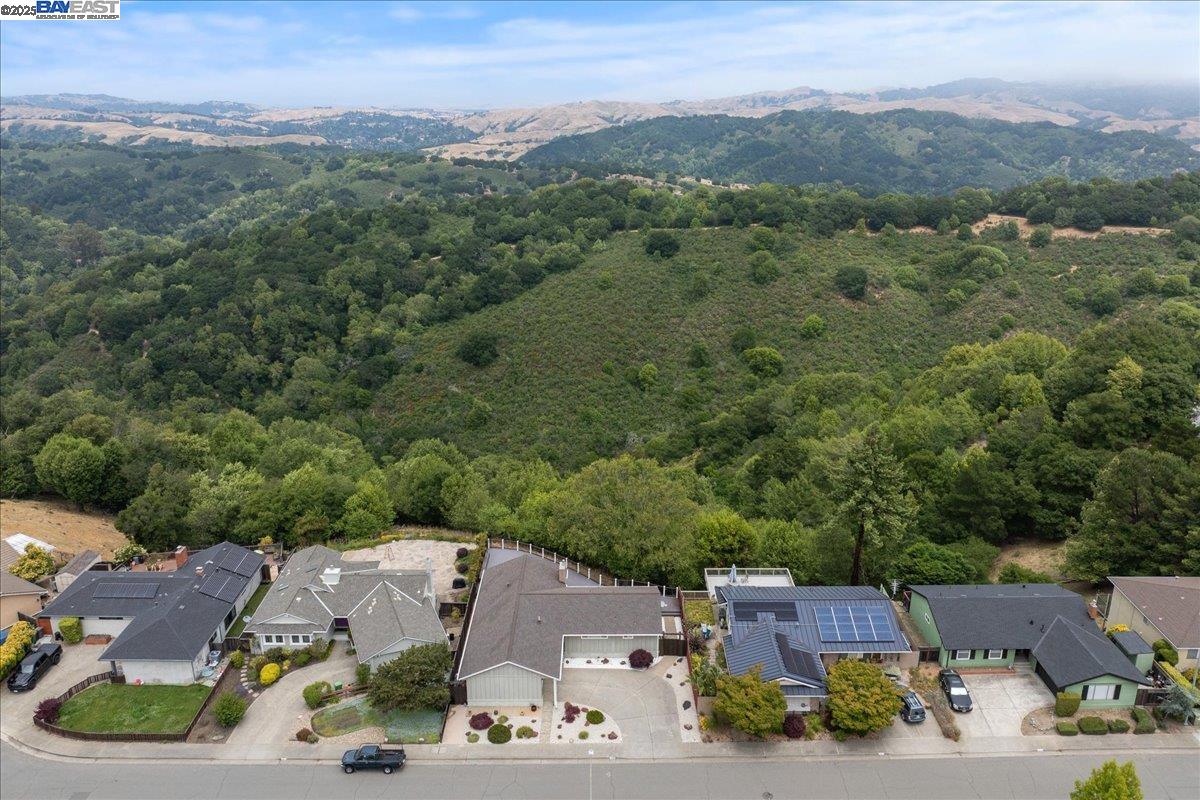 Detail Gallery Image 42 of 42 For 5161 Saddle Brook Dr, Oakland,  CA 94619 - 3 Beds | 2 Baths