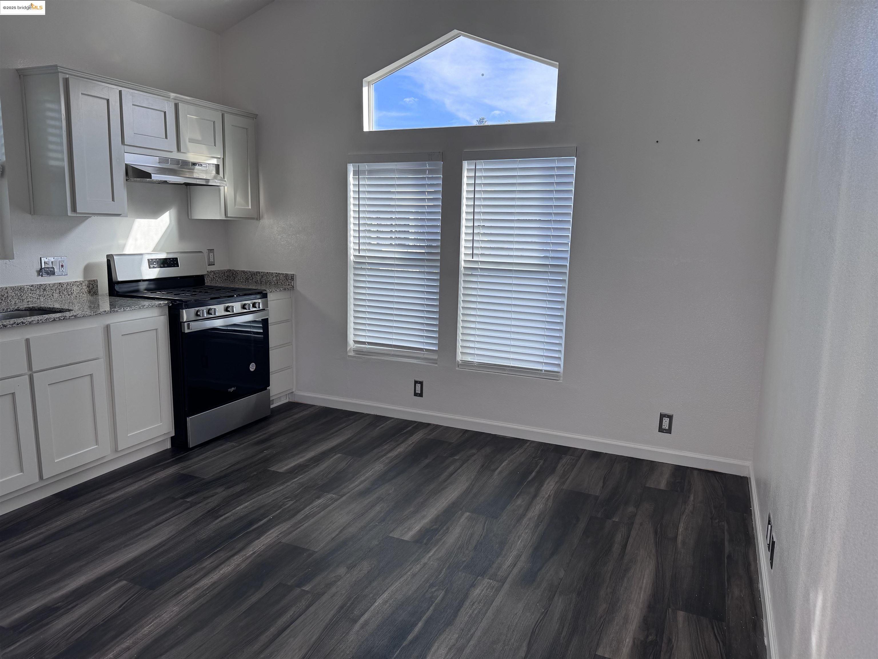 Detail Gallery Image 5 of 15 For 2425 Church Lane #20,  San Pablo,  CA 94806 - 1 Beds | 1 Baths
