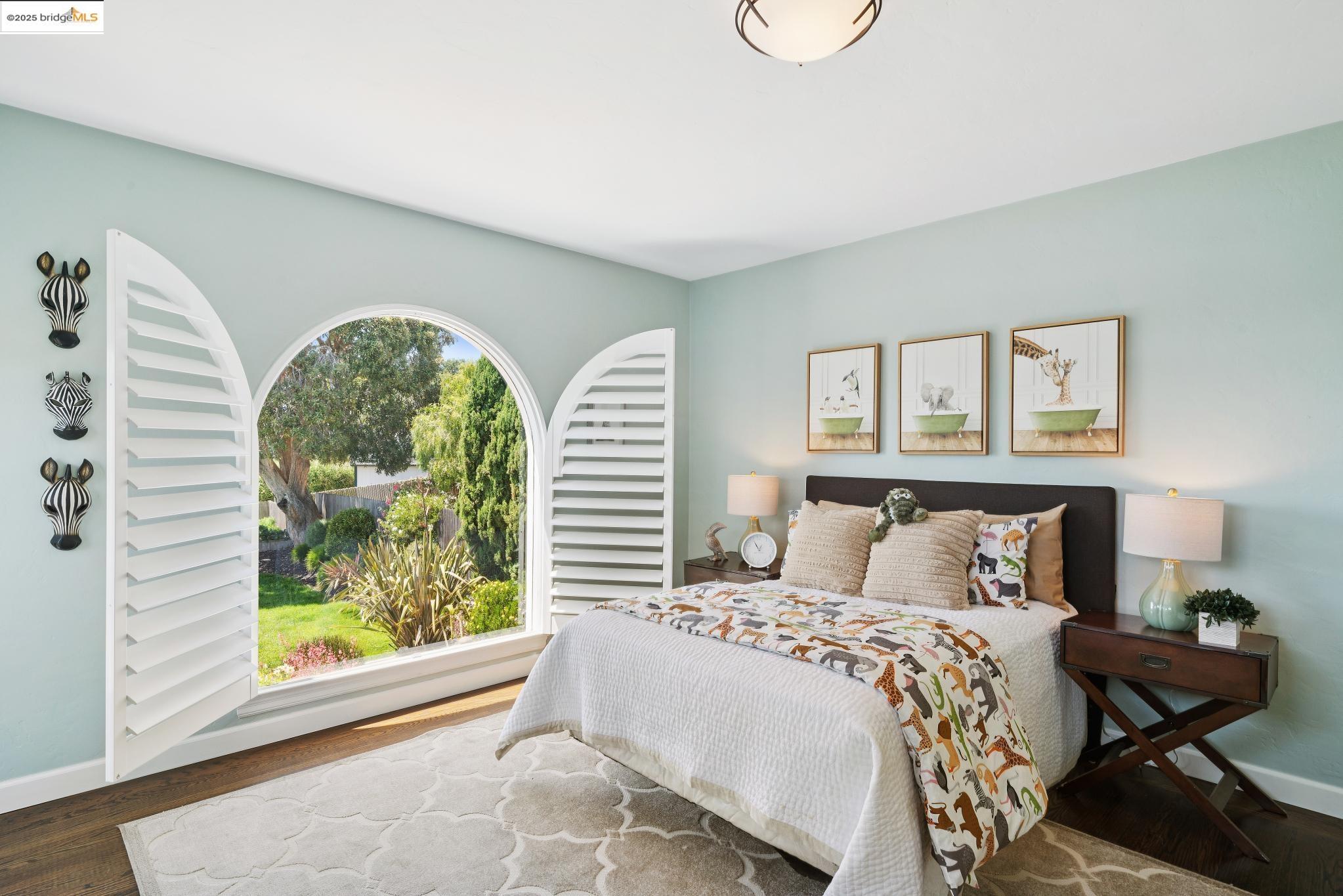 Detail Gallery Image 17 of 53 For 338 Berkeley Park Blvd, Kensington,  CA 94707 - 3 Beds | 2 Baths
