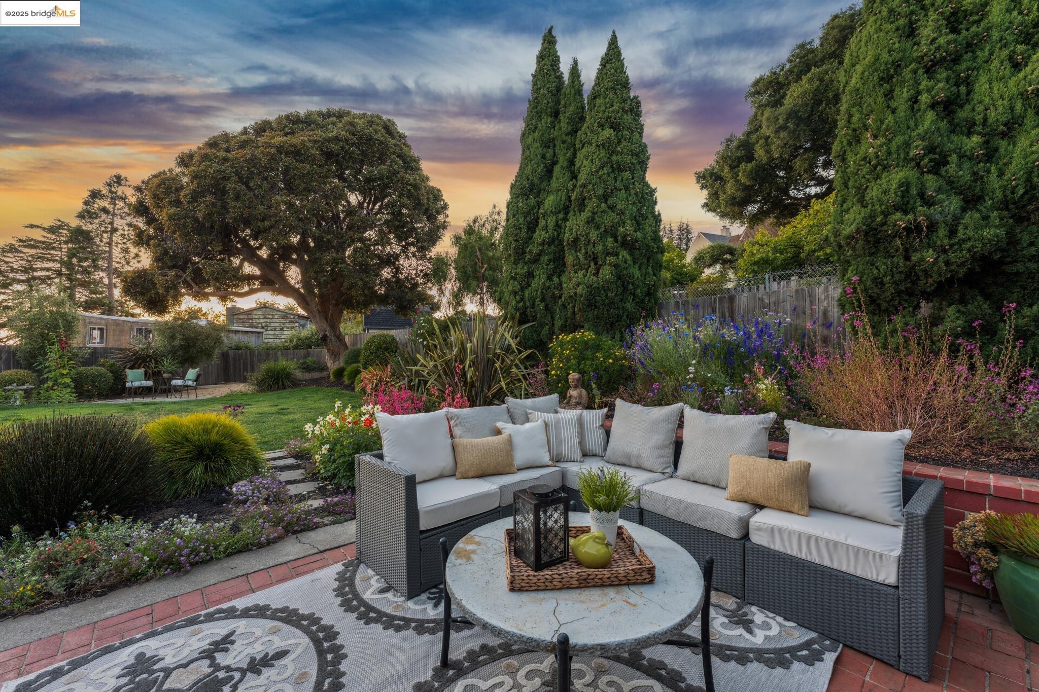 Detail Gallery Image 44 of 53 For 338 Berkeley Park Blvd, Kensington,  CA 94707 - 3 Beds | 2 Baths