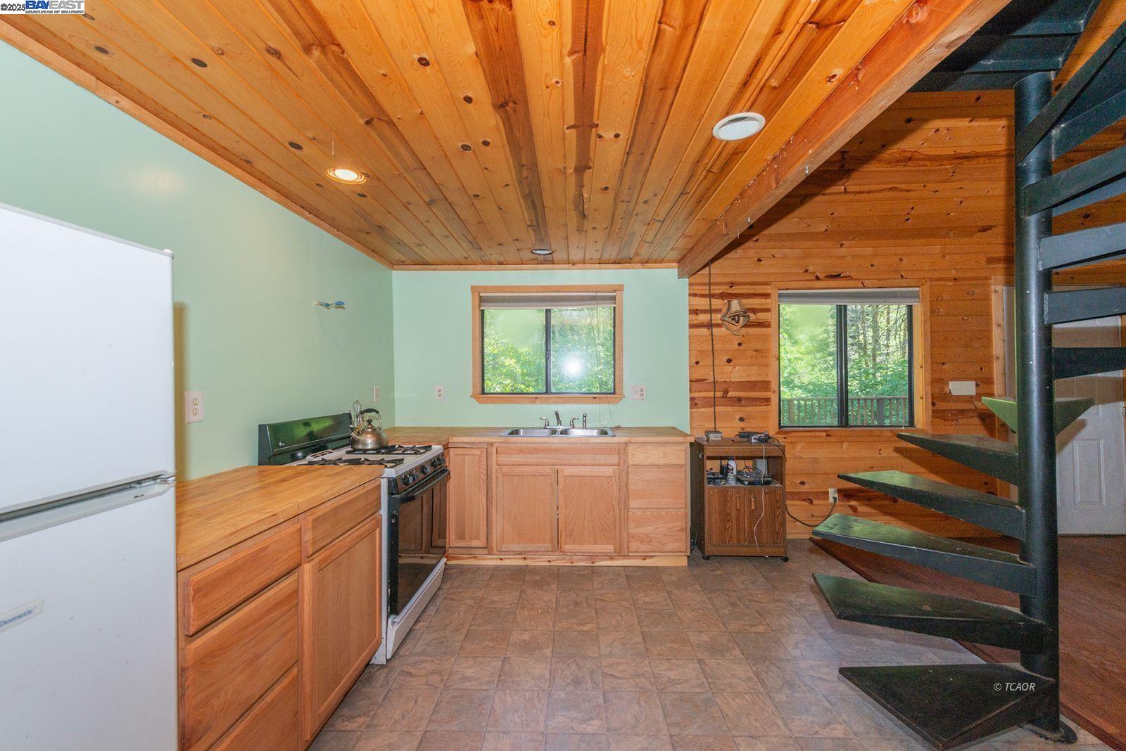 Detail Gallery Image 18 of 50 For 11221 Corral Bottom Rd, Big Bar,  CA 96010 - 1 Beds | 1 Baths