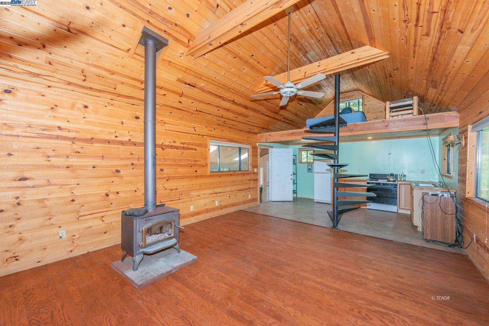 Detail Gallery Image 5 of 50 For 11221 Corral Bottom Rd, Big Bar,  CA 96010 - 1 Beds | 1 Baths