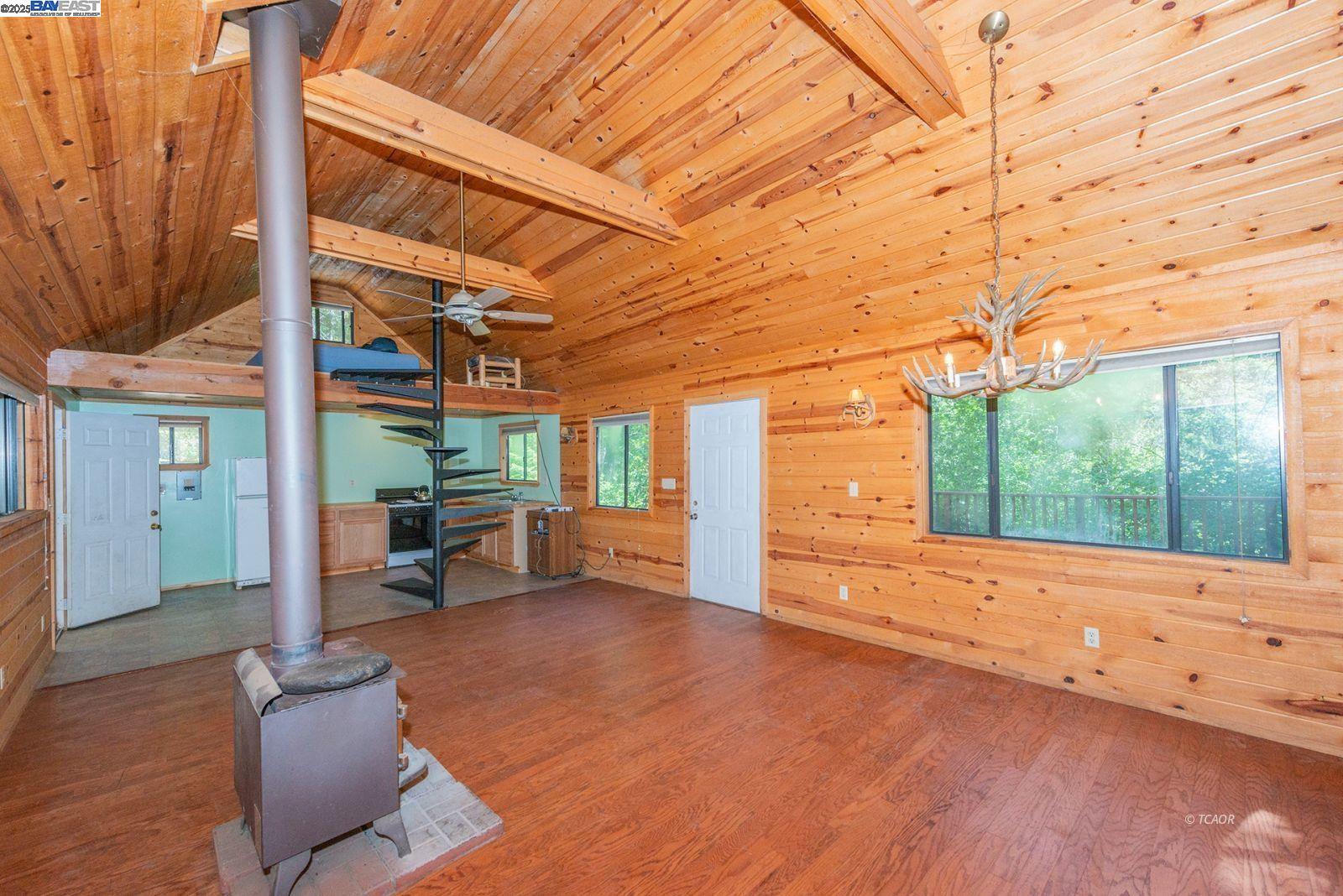 Detail Gallery Image 6 of 50 For 11221 Corral Bottom Rd, Big Bar,  CA 96010 - 1 Beds | 1 Baths