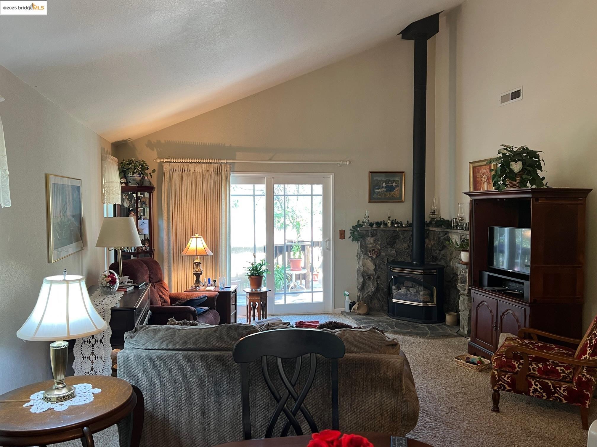 Detail Gallery Image 8 of 15 For 23685 Marble Quarry Rd #5,  Columbia,  CA 95310 - 2 Beds | 1 Baths