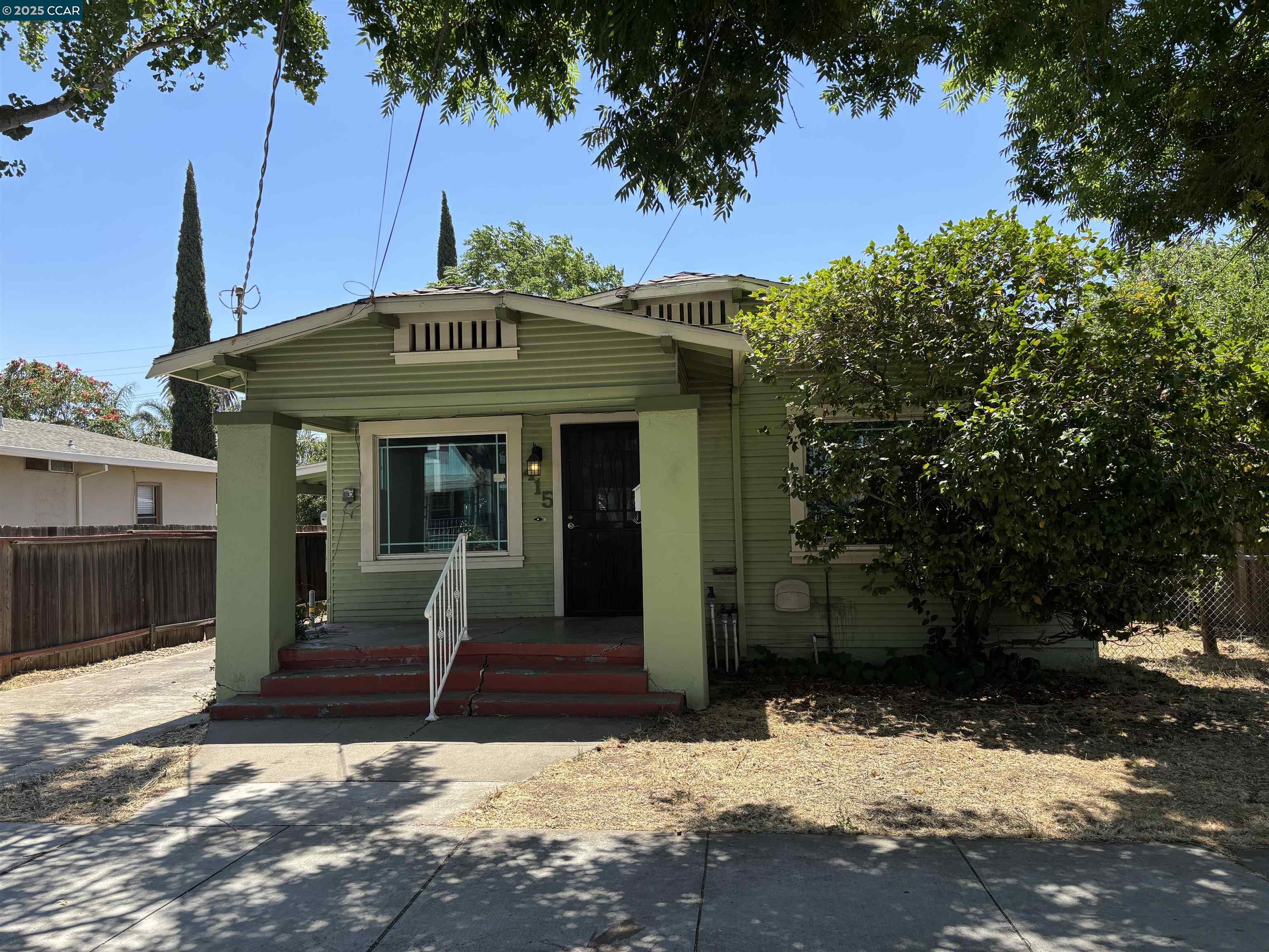 Detail Gallery Image 1 of 1 For 415 W 9th St, Antioch,  CA 94509 - 3 Beds | 2 Baths